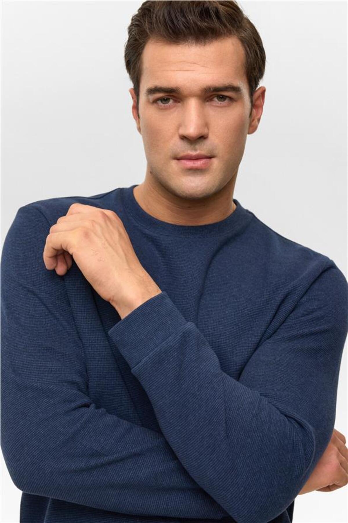 SÜVARİ  Lacivert Regular Düz Bisiklet Yaka Sweatshirt - Görsel 4