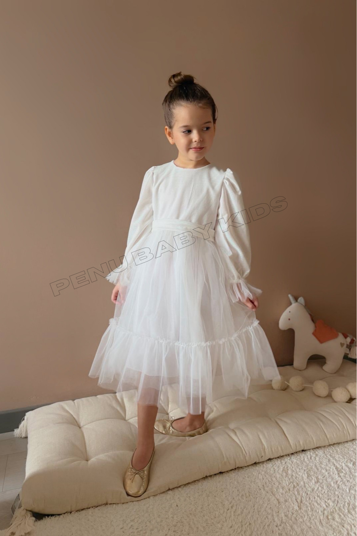 penu baby kids Beyaz Üstü Pırıltılı Kumaş Fırfırlı Uzun Etekli Uzun Kollu Kız Çocuk Kız Bebek Elbise fotoğrafı 2 (önizleme)