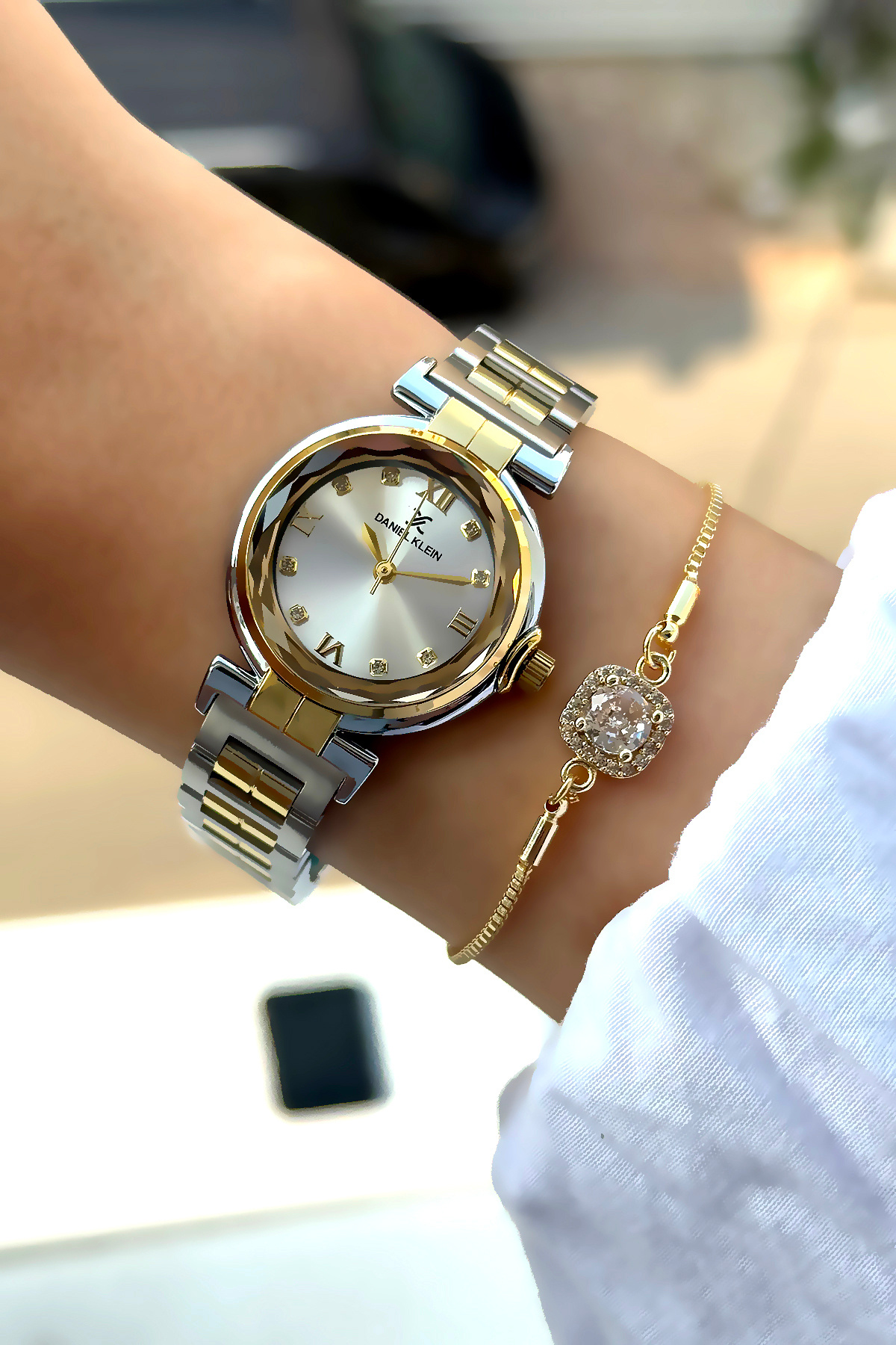 Daniel Klein Kadın Kol Saati Altın Rengi Marka Çelik Kordon Hediye Paketli Garanti Belgeli Bileklik Hediyeli