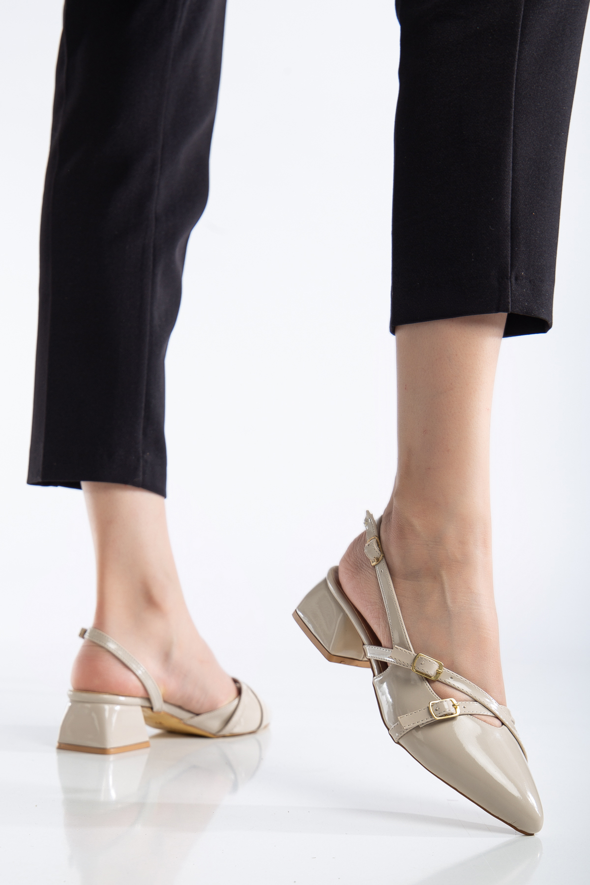 SMRMODA  Arkası Açık Küt Burunlu Kısa Topuk Günlük Babet Kadın Topuklu Ayakkabı - Görsel 3