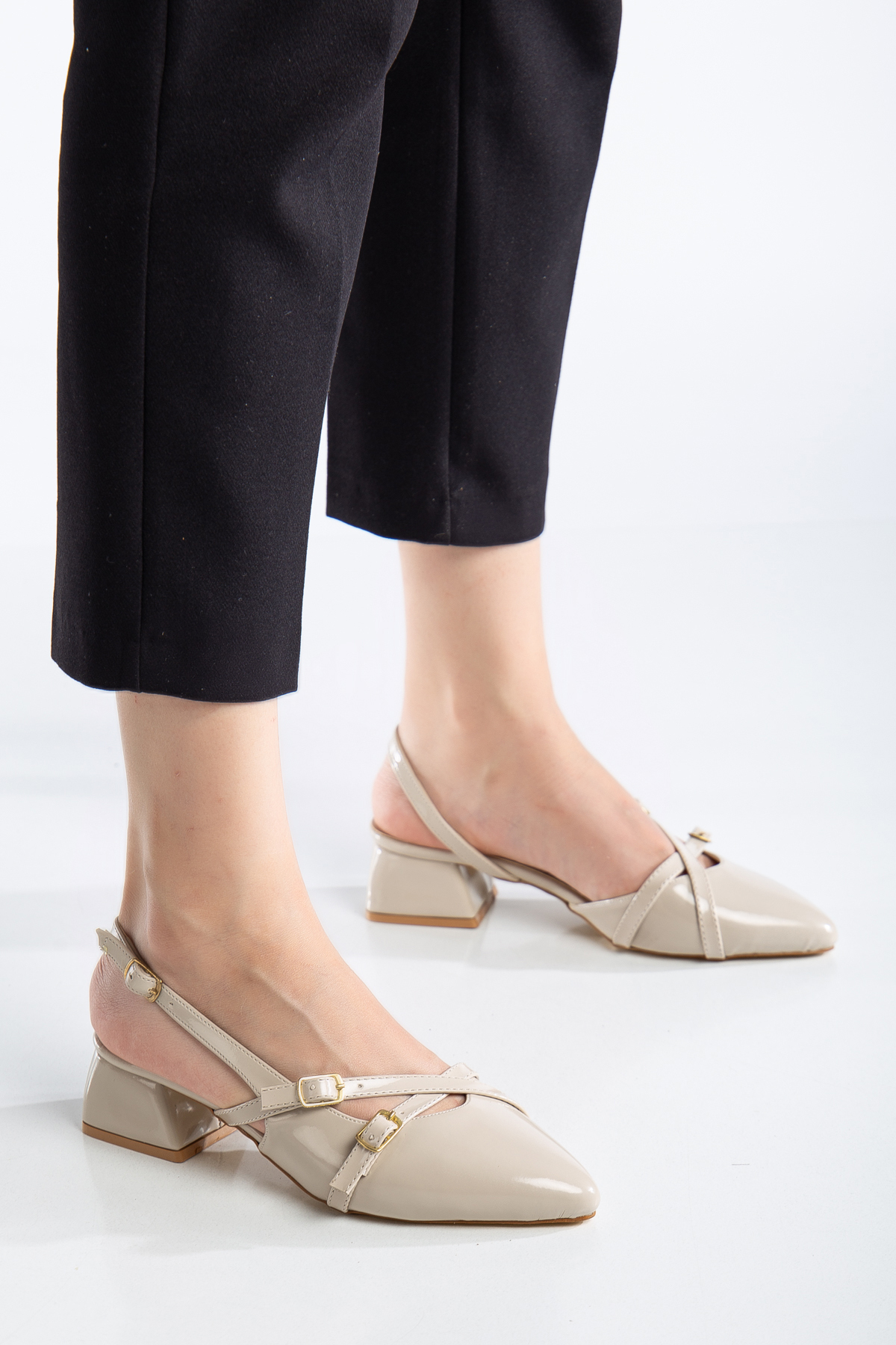 SMRMODA  Arkası Açık Küt Burunlu Kısa Topuk Günlük Babet Kadın Topuklu Ayakkabı - Görsel 2