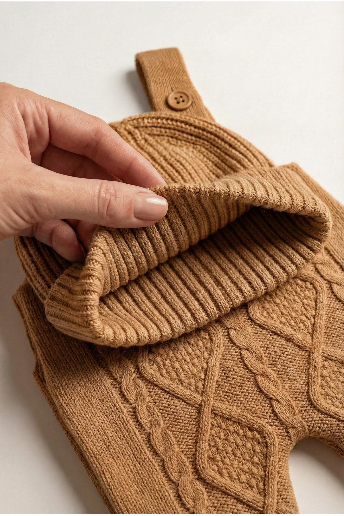 Babily Ayarlanabilir Askılı Selanik Örgü Şapkalı Triko Tulum Salopet Bebek fotoğrafı 2 (önizleme)