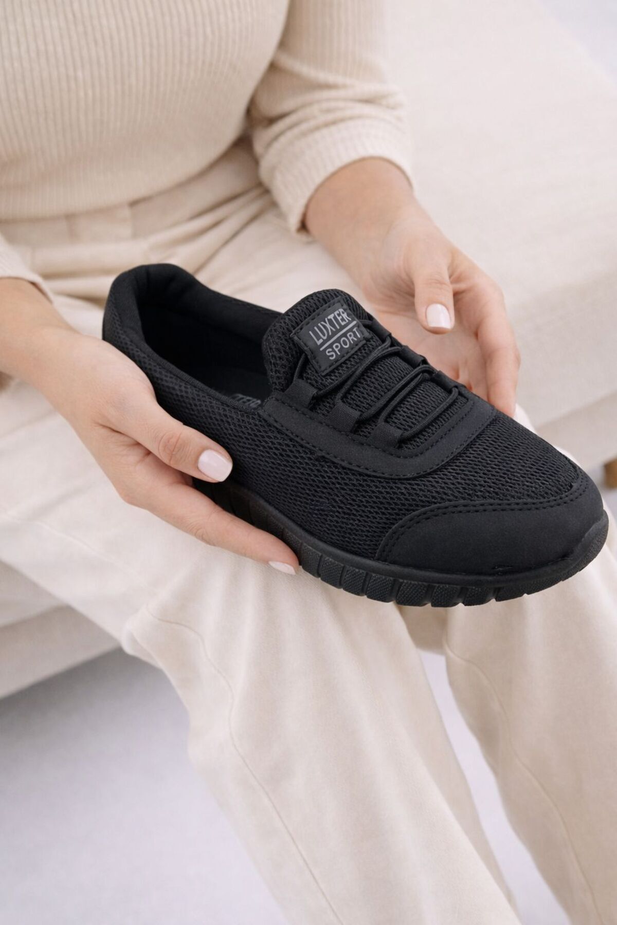 Babetty Ortapedik Siyah Kadın Günlük Spor Yürüyüş Rahat Ayakkabı Bağcıksız