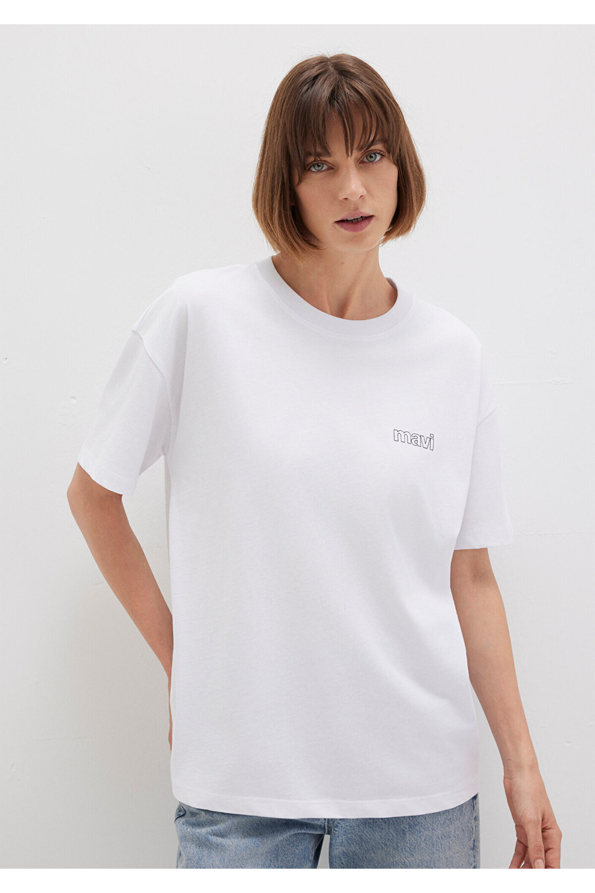 Mavi Logo Baskılı Beyaz Tişört Loose Fit / Bol Rahat Kesim 1611309-620