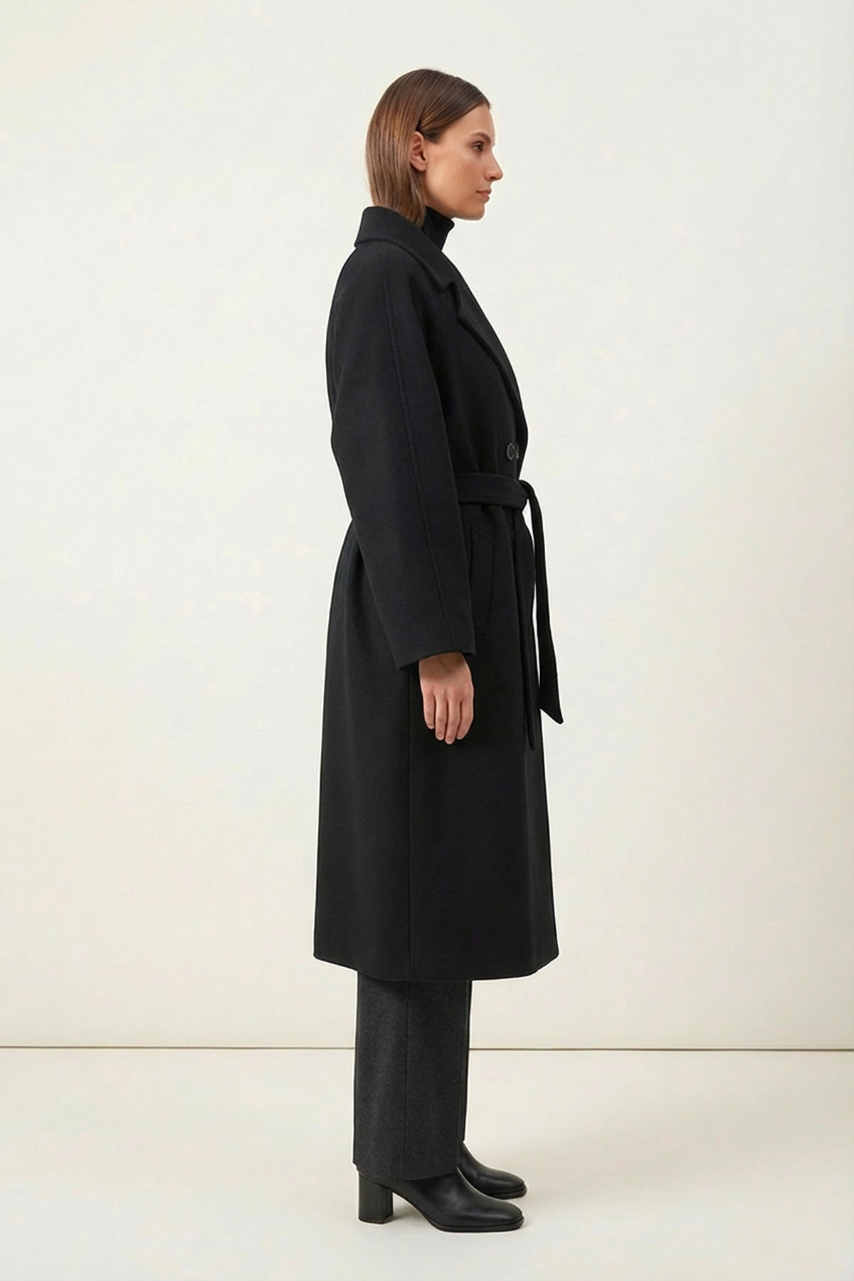 Soydan Güner  Kadın Oversize Kuşaklı Uzun Kaban (Gerçek Bedenden 2 Beden Büyük) Siyah 2050 - Görsel 4