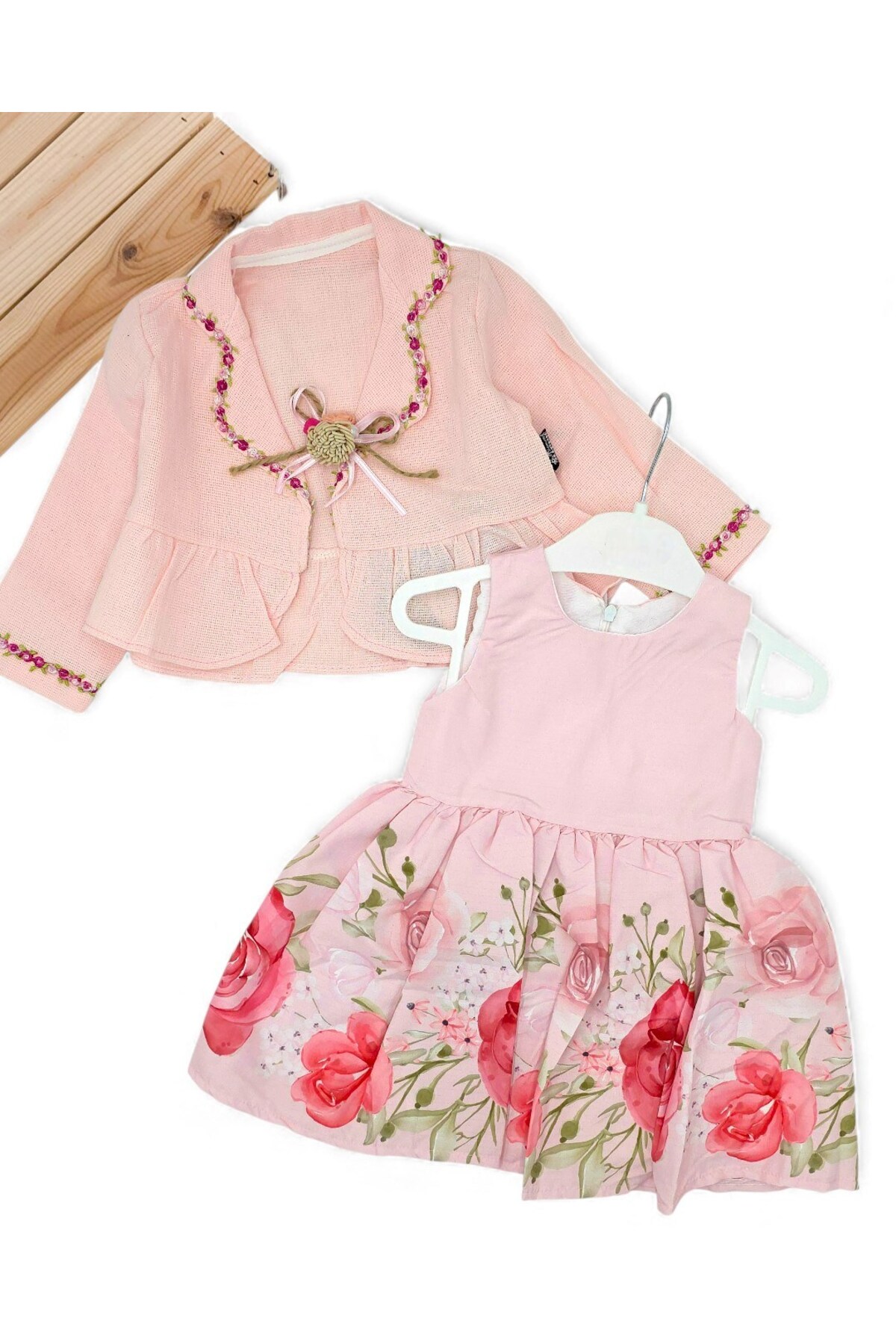 Ege Bebek Kız Bebek 1-2-3 Yaş Gül Detaylı, Bolerolu 2 Parçalı Elbise Elbise fotoğrafı 2 (önizleme)