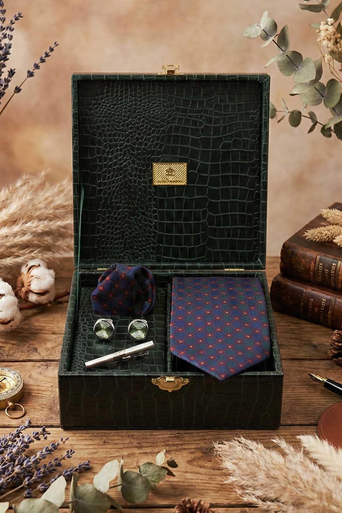  جعبه کادوی مردانه سبز - دستمال گردن، کراوات، دکمه سرآستین، سنجاق کراوات KMK110