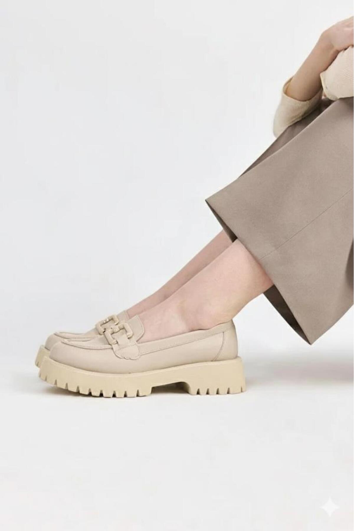 PUNTO 572454 Kadın Tokalı Günlük Loafer Ayakkabı