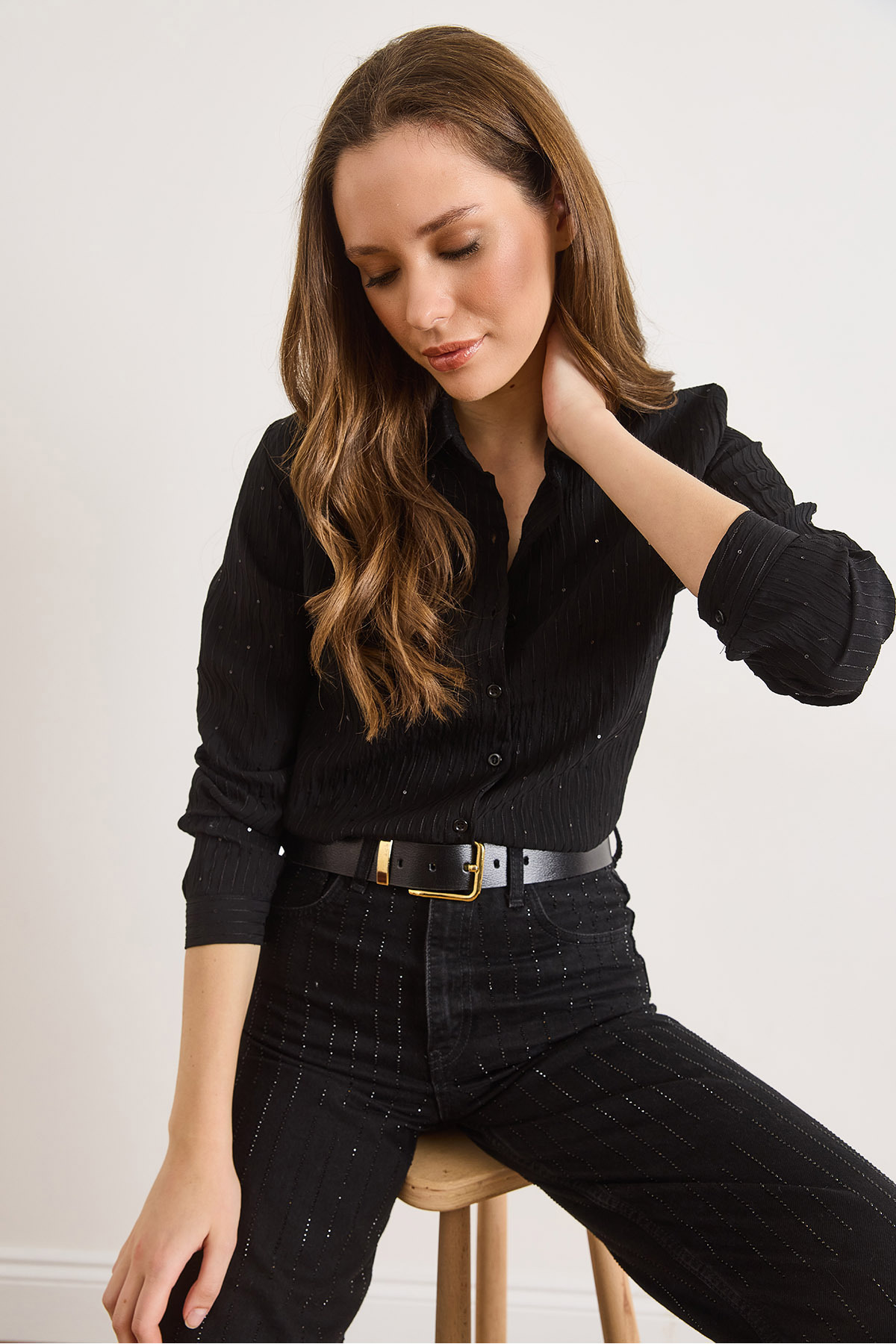 Kadın Siyah Pul Detaylı Şeritli Regular Fit Gömlek GML-19001406 6