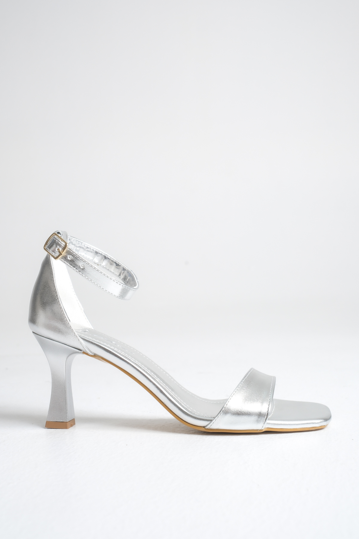OLEDİMARE  İnce Topuklu Bilek Bağlamalı Günlük Kullanım GÜMÜŞ Rengi Kadın Ayakkabı - Görsel 2
