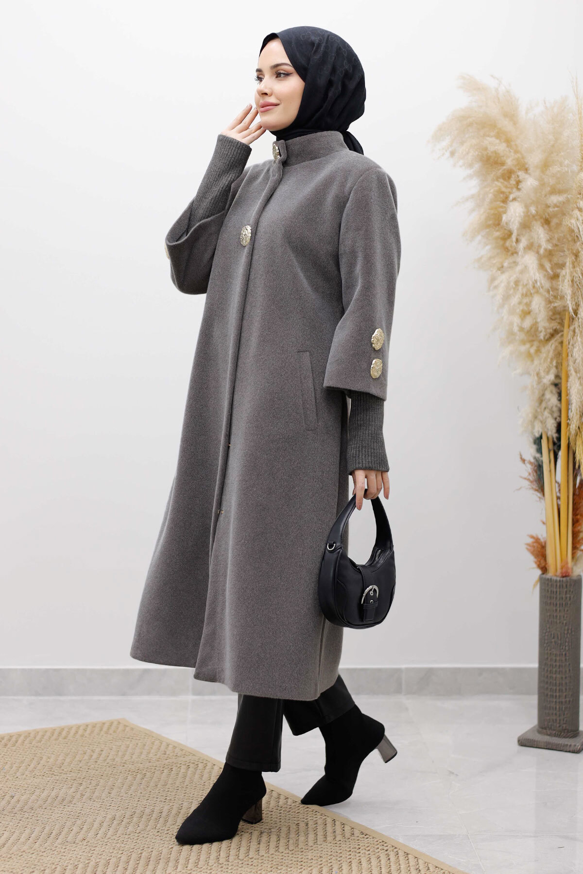 Tesettür Dünyası  Kol Ucu Triko Detaylı Angora Fox Kaban TSD250246 Açık Gri - Görsel 3