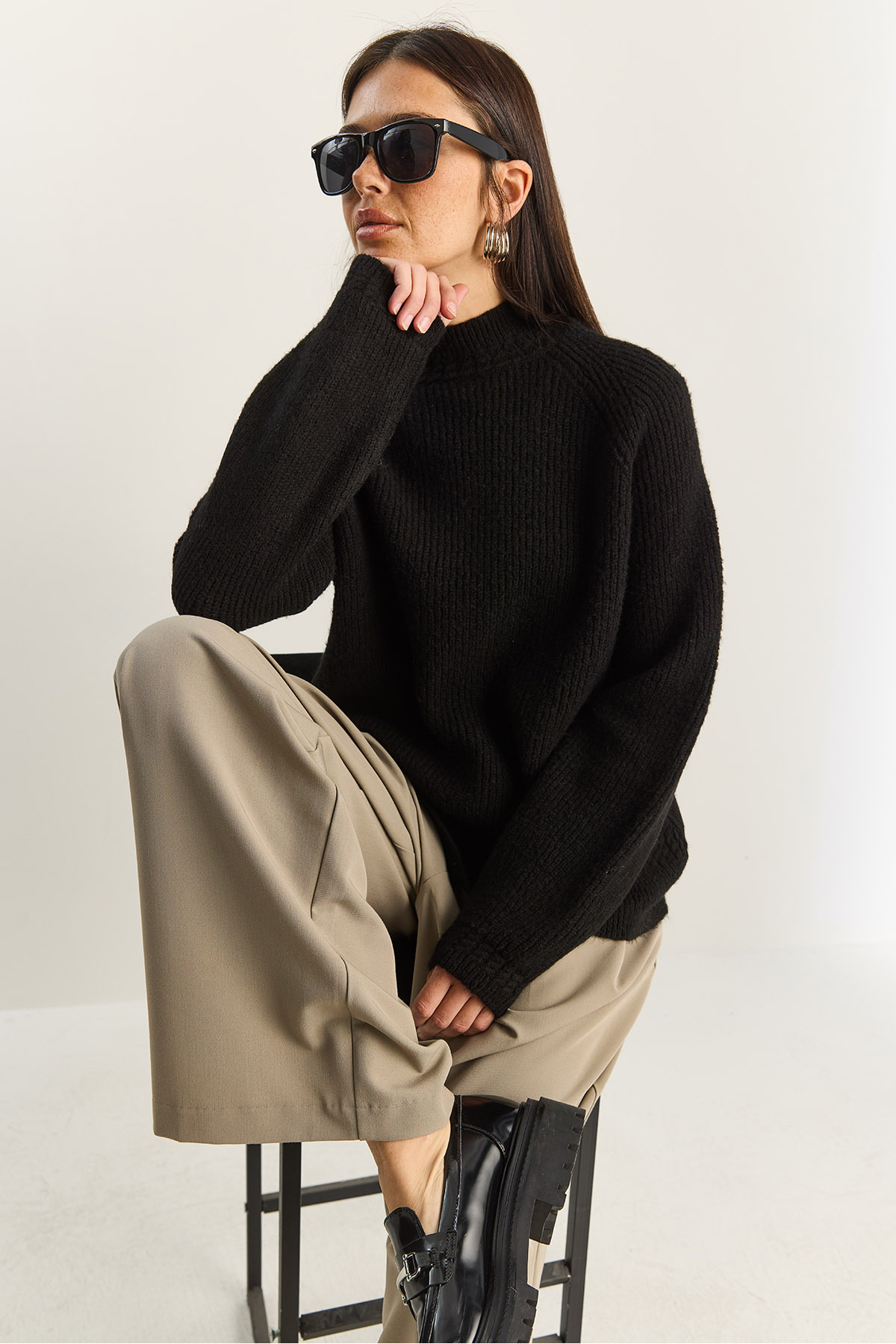 Women's Crew Neck Raglan Sleeve Knit Pattern Soft Textured Knitwear Sweater 20251108