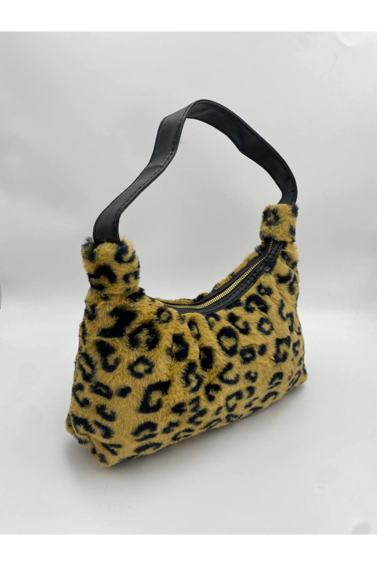 Leopar Desenli LEYDİ Peluş El ve Omuz Baget Kadın Çantası görünüm 2