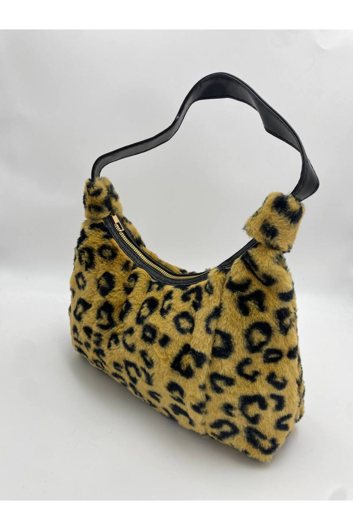 Leopar Desenli LEYDİ Peluş El ve Omuz Baget Kadın Çantası görünüm 3