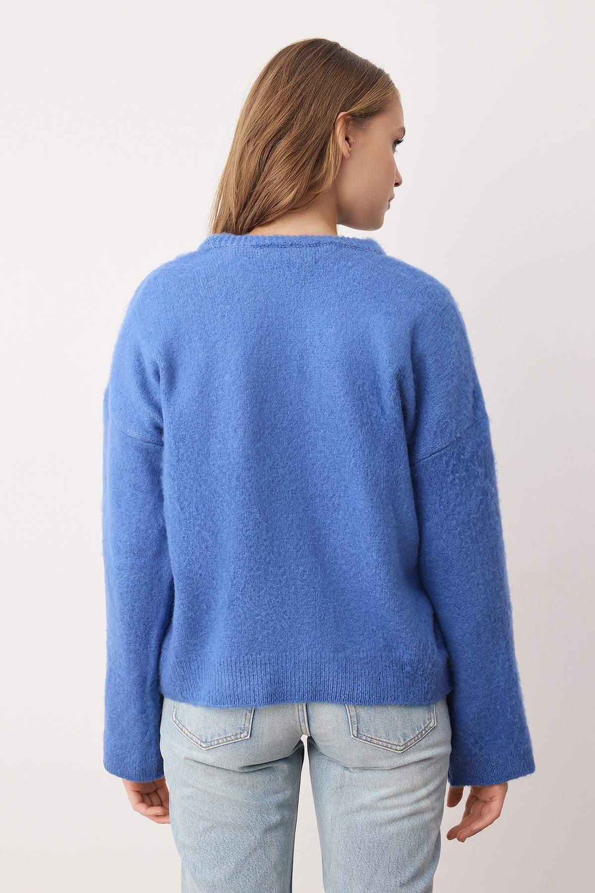 Trendyolmilla  Wardrobe Essentials Mavi Yumuşak Dokulu Geniş Kalıp Basic Triko Kazak | TWOAW26KZ00088 - Görsel 4