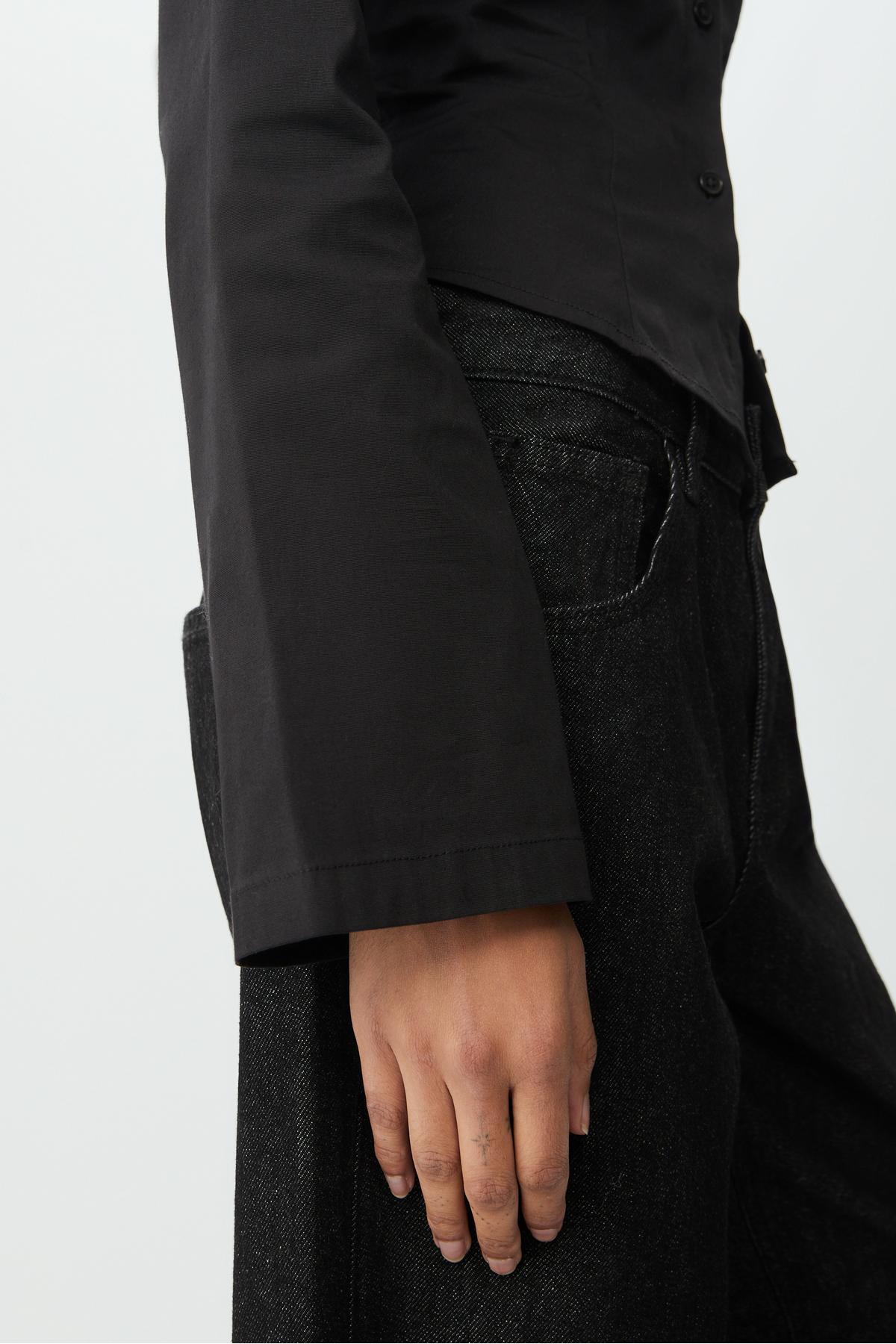 Stradivarius  Dökümlü kollu vücuda oturan gömlek - Görsel 3