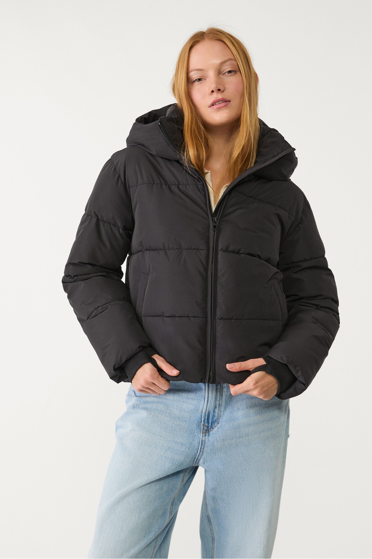 Stradivarius  Basic kapüşonlu şişme mont - Görsel 3