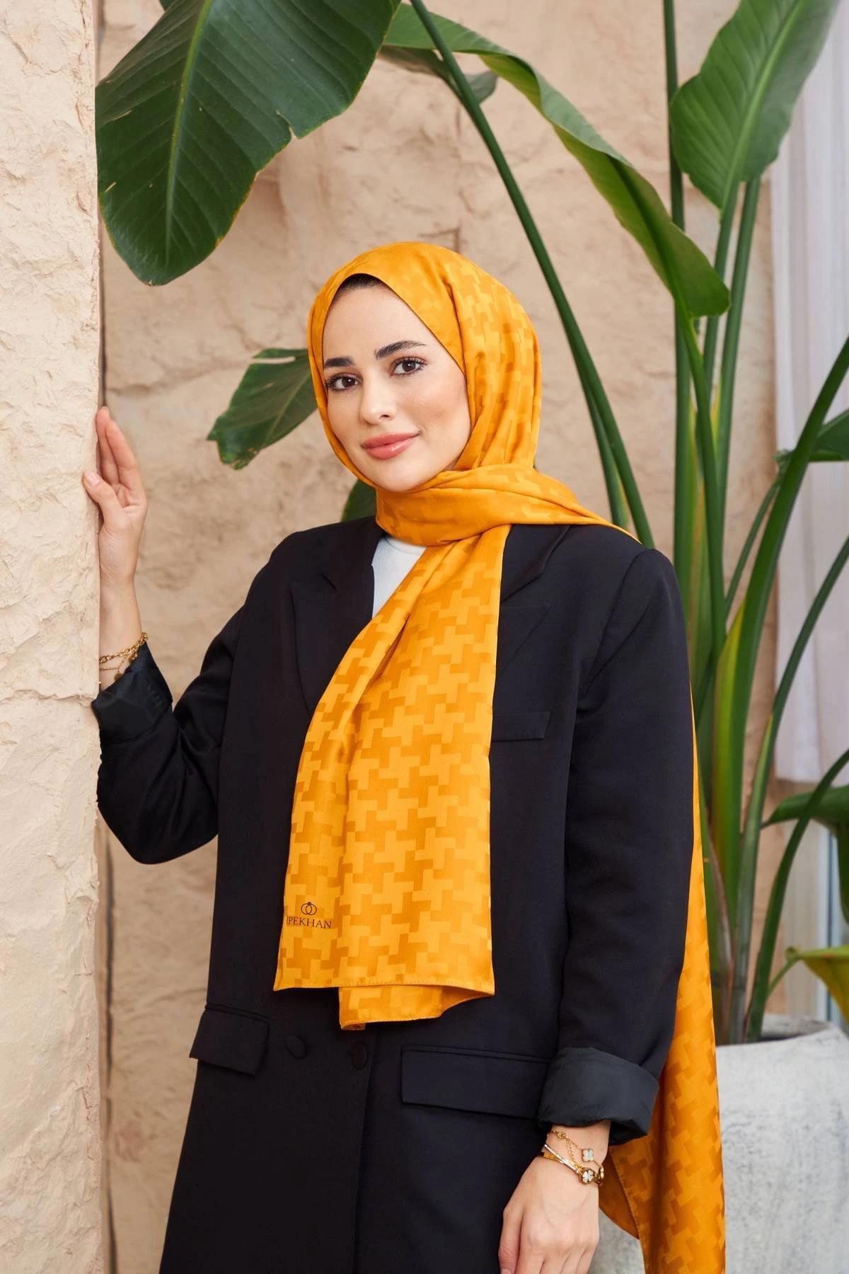 Cross Pattern Silky Jacquard Shawl Tan9006-07