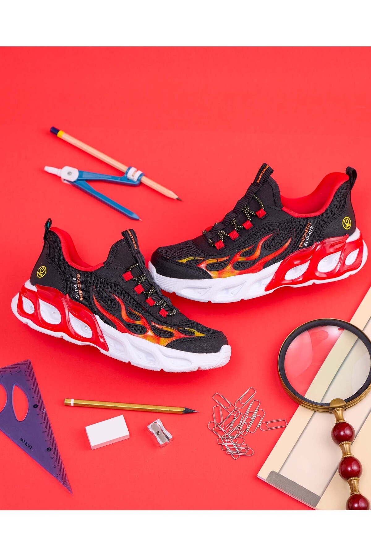 اسکچرز کفش ورزشی چراغ‌دار مشکی/قرمز طرح THERMO-FLASH 2.0 HEAT-BRISK از برند بیگ بویز کد ۴۰۳۸۹۸L BKRD