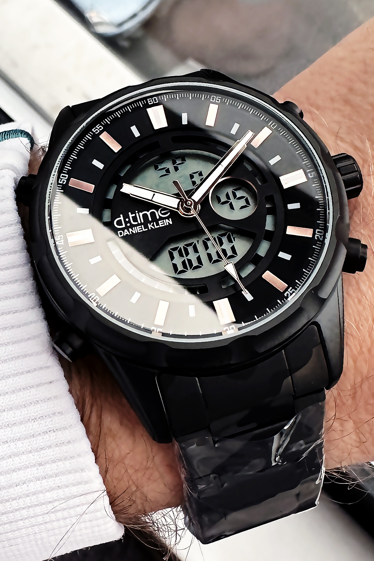 ساعت مچی مردانه مدل Dke2078C4، ضدآب ۳ اتمسفر، بند فولادی دودی