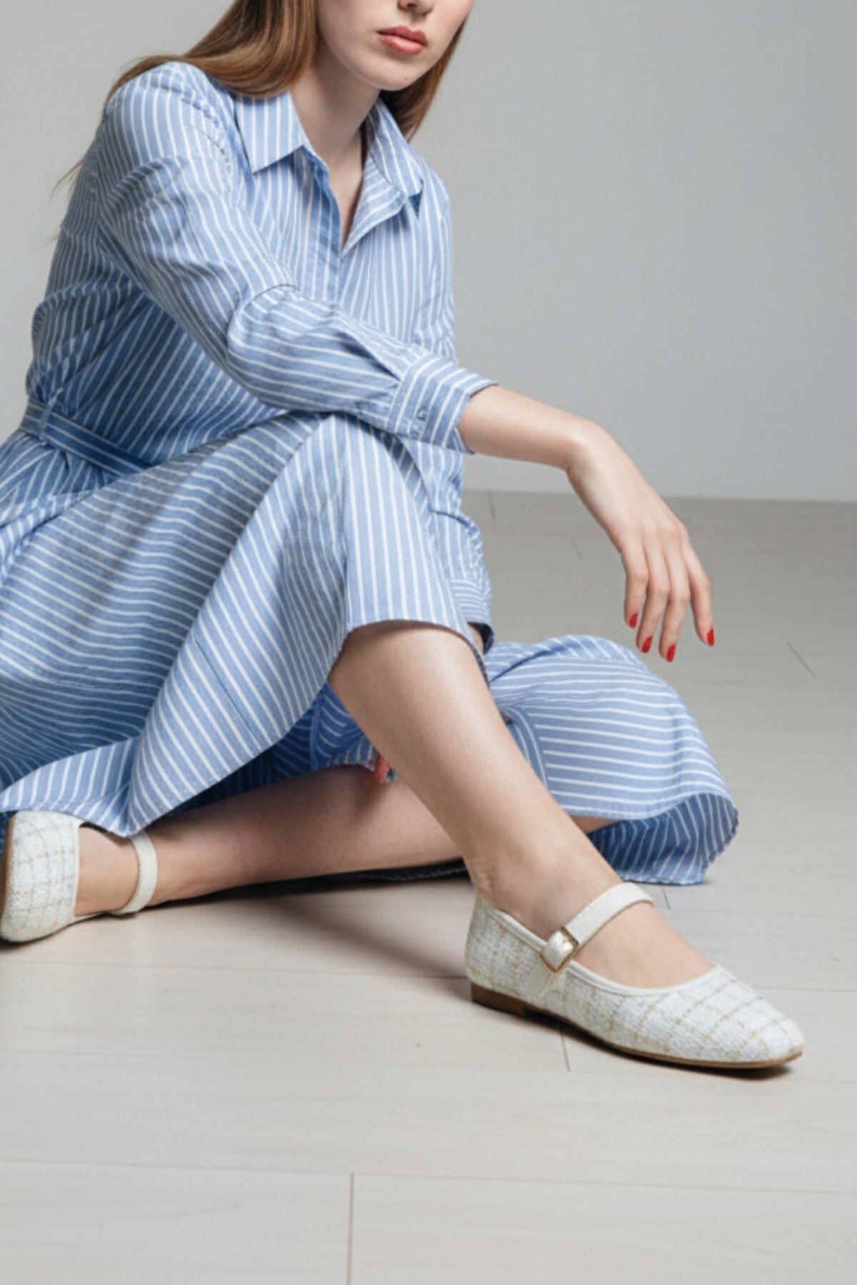 Cochines  Kadın Beyaz Krem Tuvit Tokalı Bantlı Kısa Topuklu Babet - Görsel 4