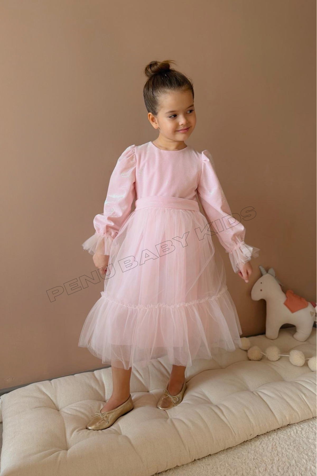 penu baby kids Pembe Üstü Pırıltılı Kumaş Fırfırlı Uzun Etekli Uzun Kollu Kız Çocuk Kız Bebek Elbise fotoğrafı 6 (önizleme)