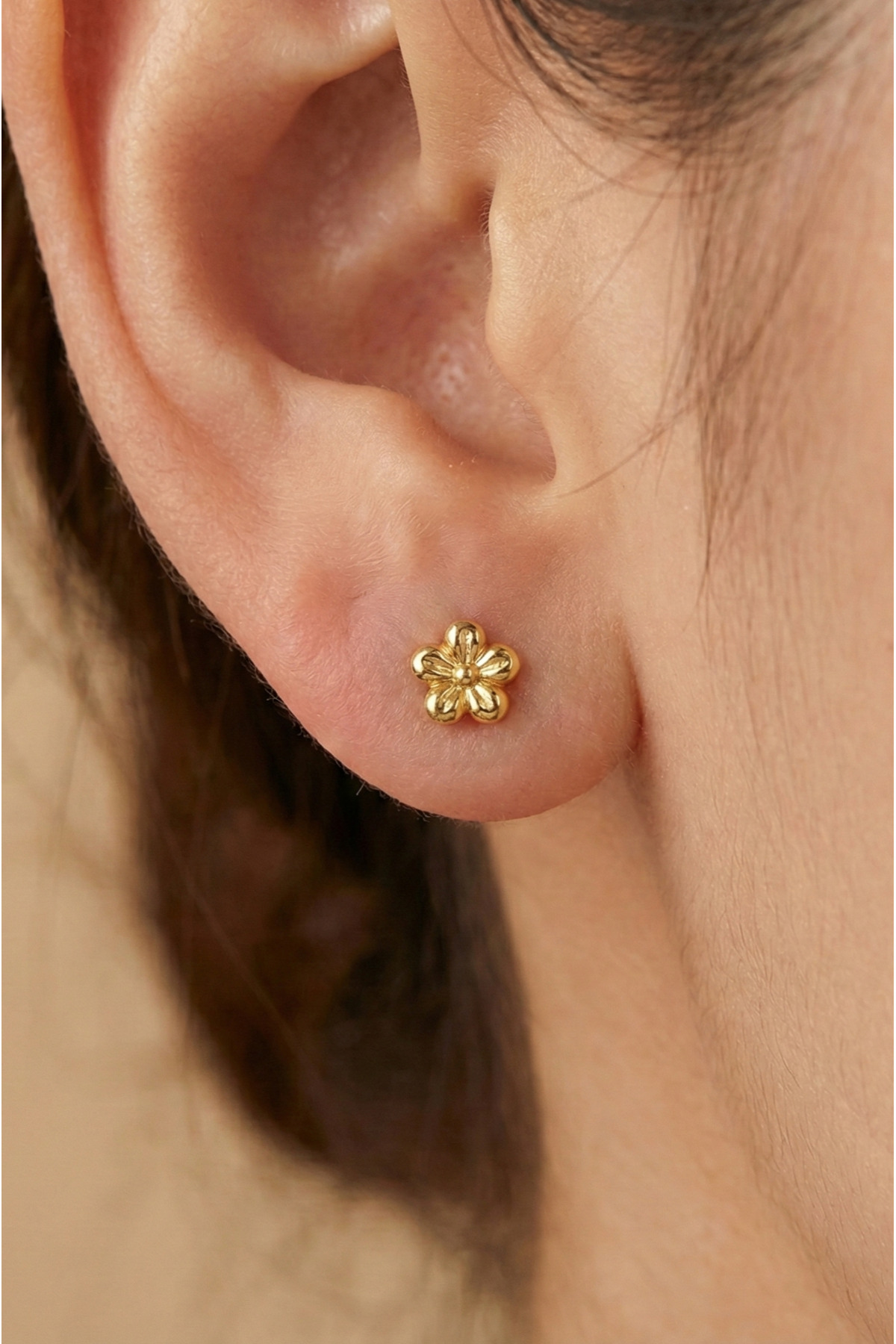 YCL JEWELLERY 8 Ayar Altın Çiçekli Zarif Küpe