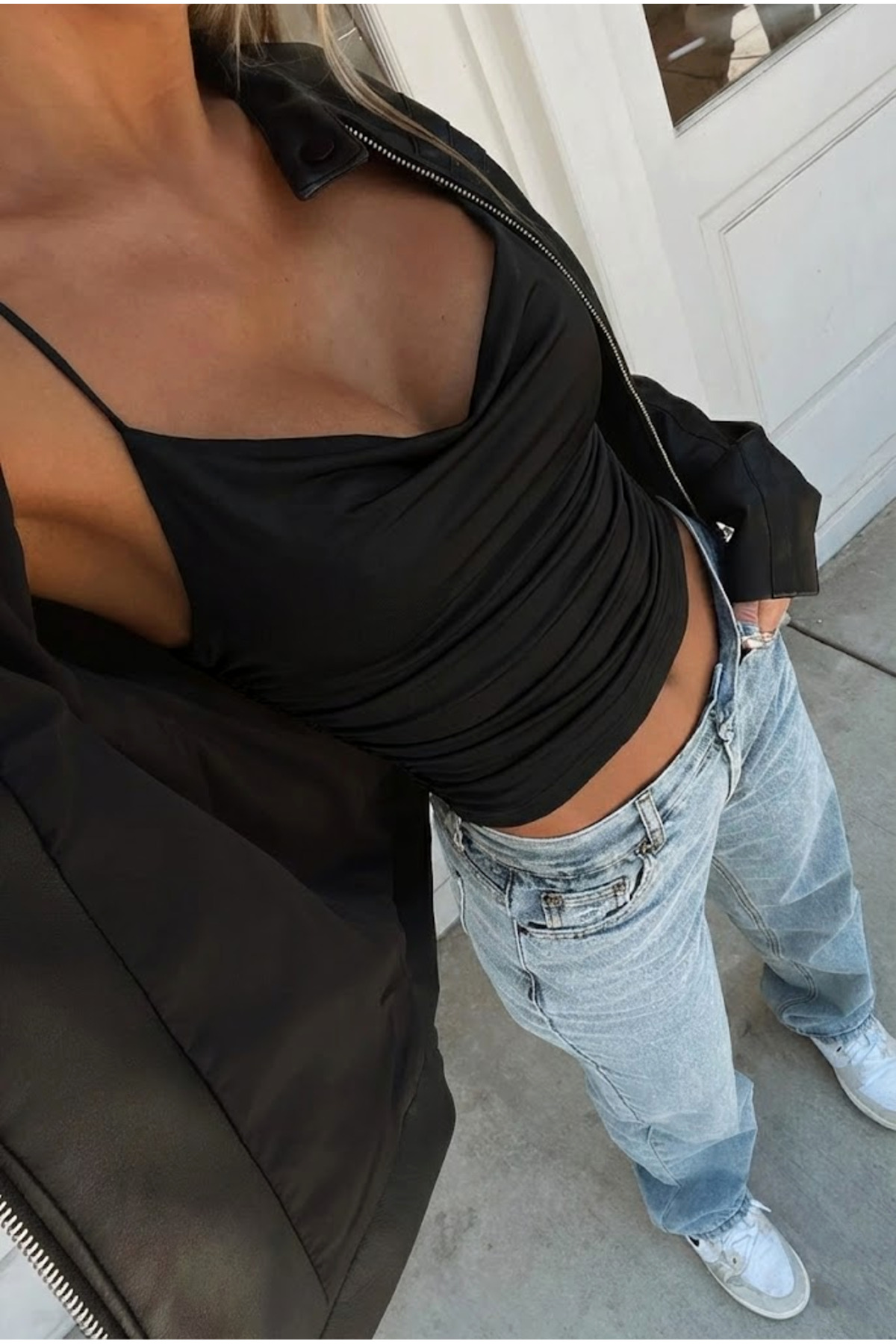 Boutiquen  Kolsuz Askılı Degaje Yaka Bluz Crop