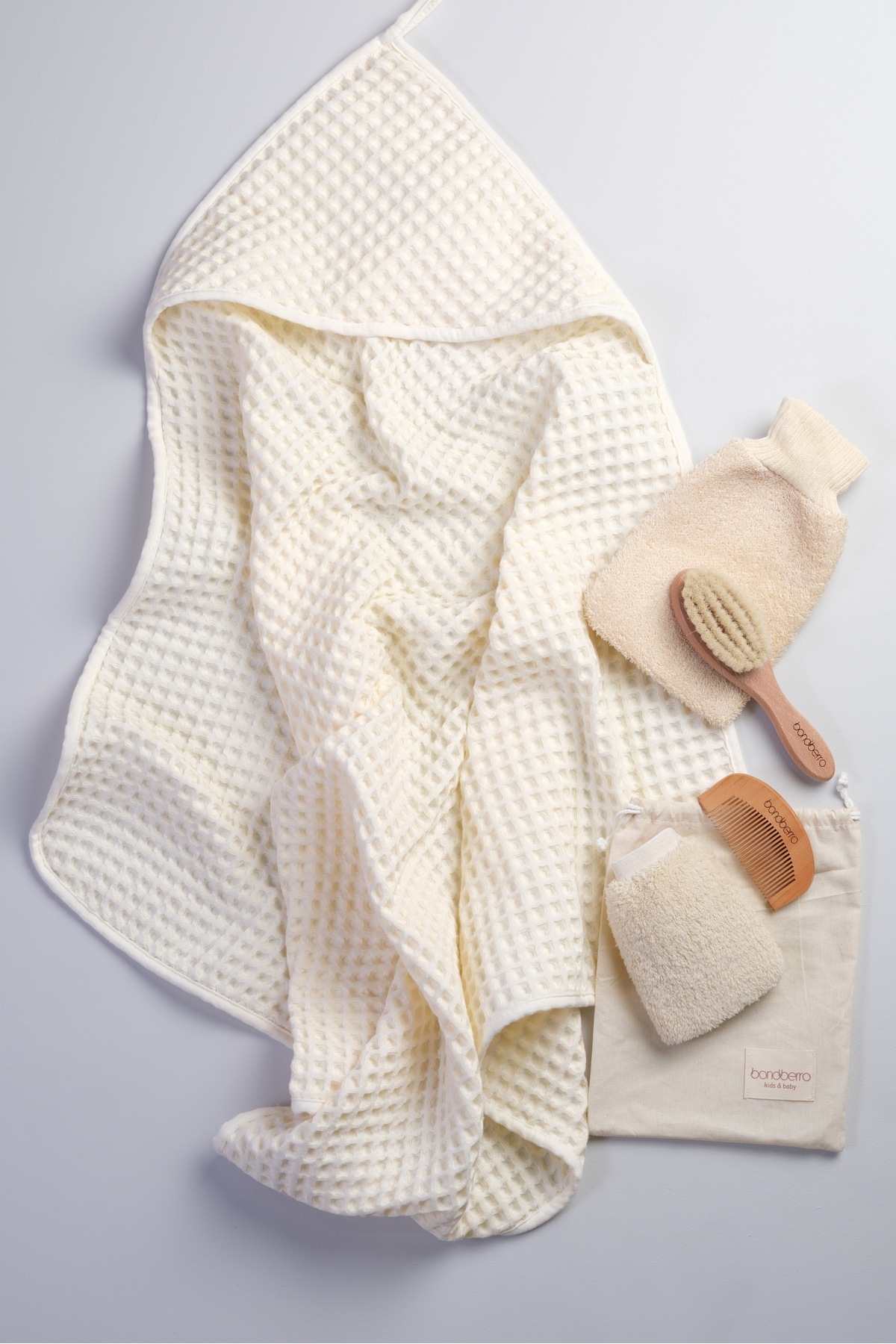 Bondberro %100 Pamuklu Bebek ve Çocuk Bornoz Havlu ve Keçi kılı Fırça Tarak Kese Seti fotoğrafı 4 (önizleme)