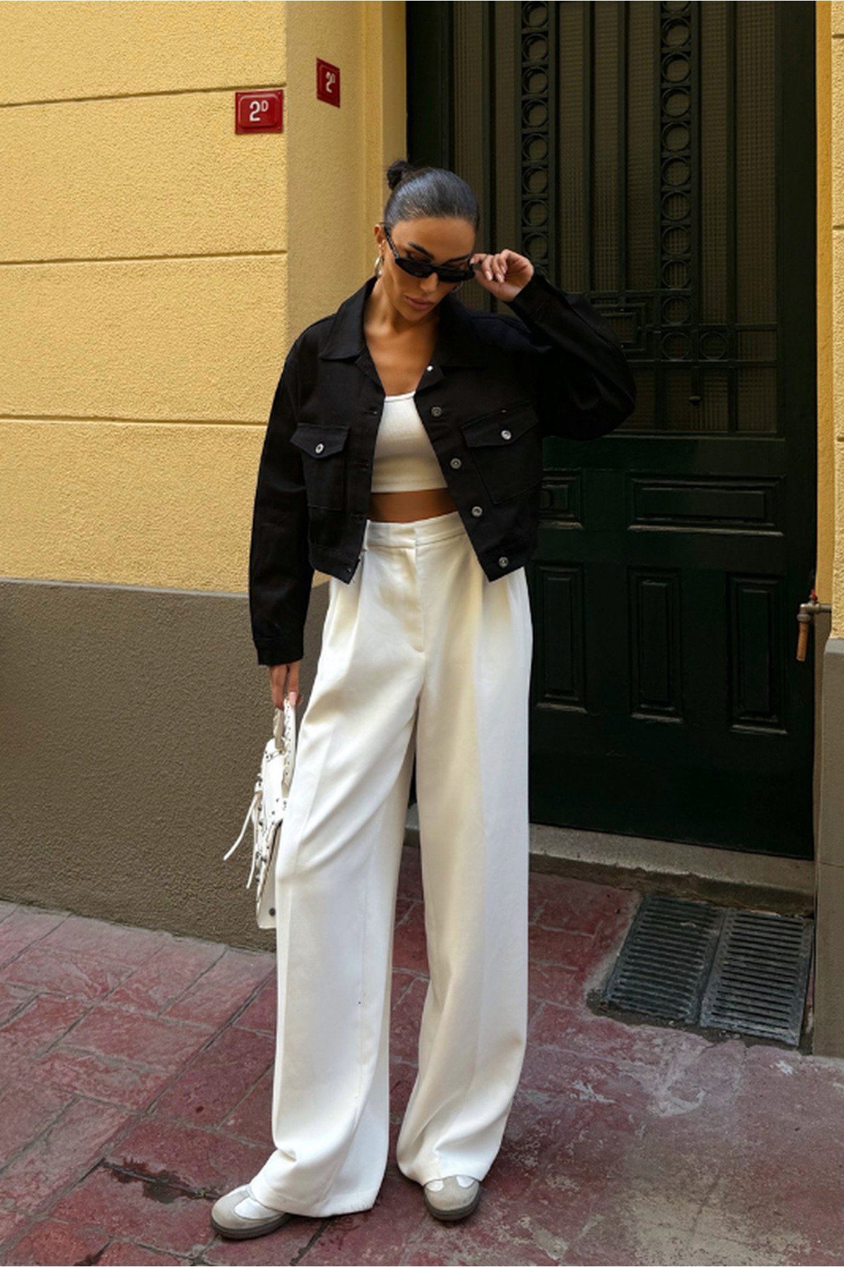 Fav Style  Kadın Çift Cepli Crop Denim Ceket Siyah - Görsel 4