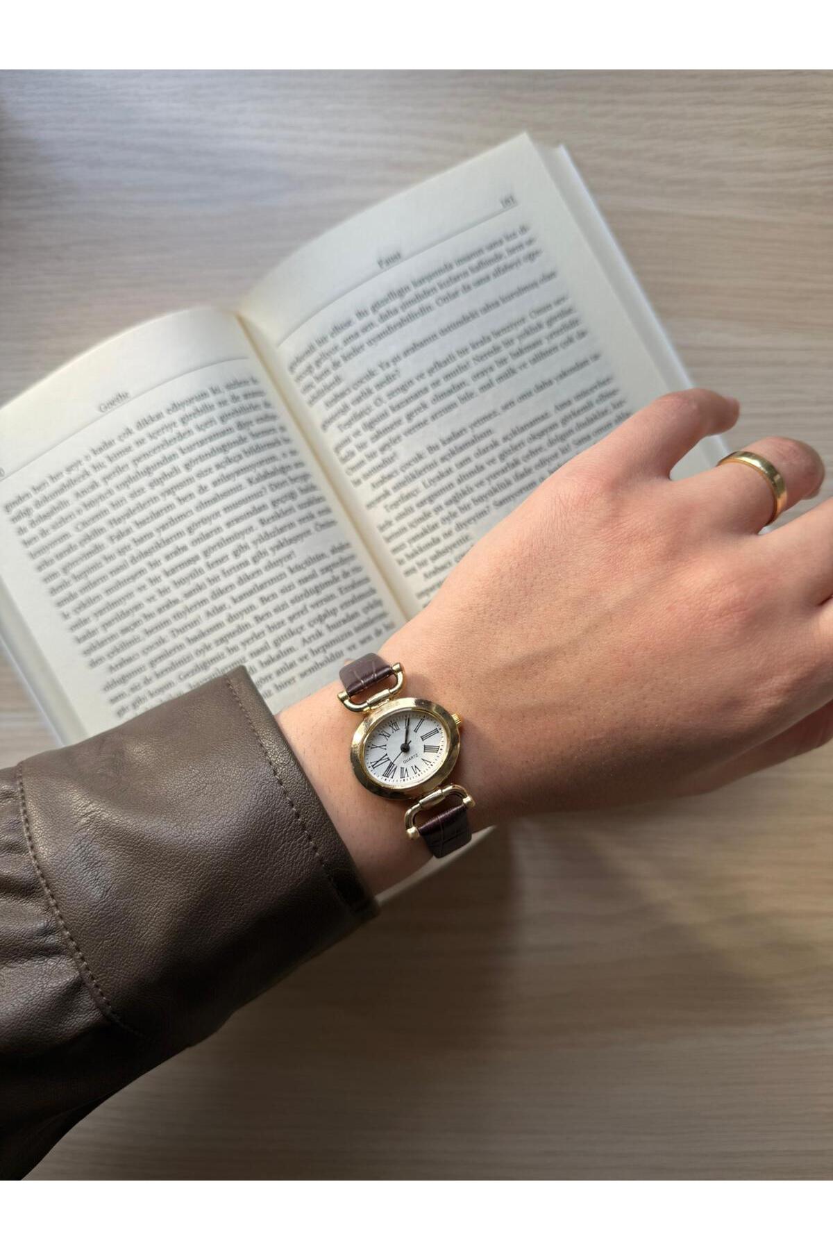 rubsey  Retro Minimal Deri Kordon Vintage Kadın Kol Saati(GÖRSELDEKİ ÜRÜN GÖNDERİLECEKTİR) - Görsel 7