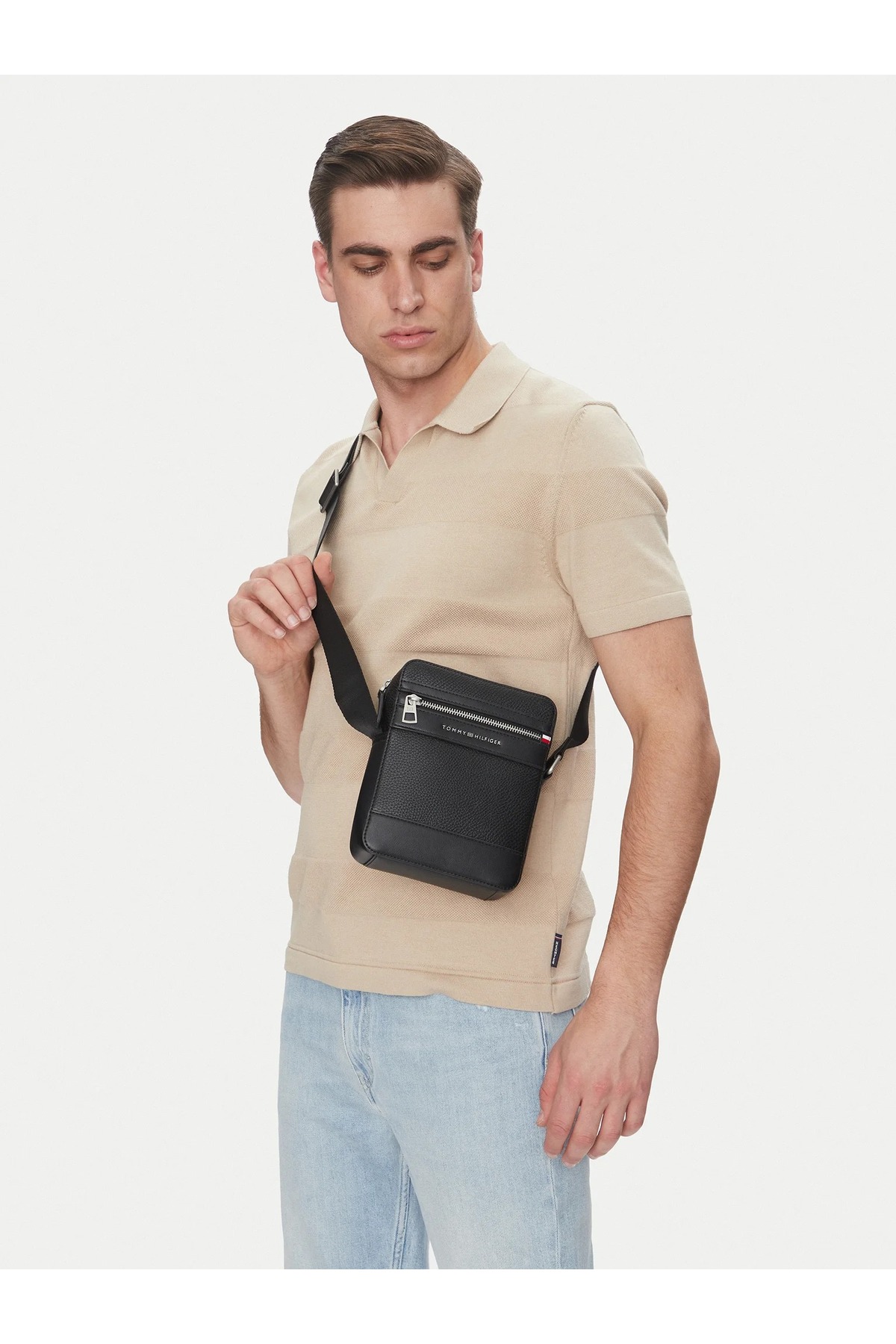 تامی هیلفیگر کیف رودوشی مردانه AM0AM13204-BDS
