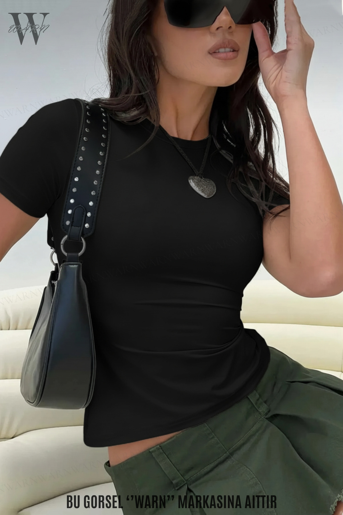 warn  Kadın Siyah Bisiklet Yaka Likralı Karpuz Kol Body Crop T-shirt Yazlık Esnek Kumaş - Görsel 3