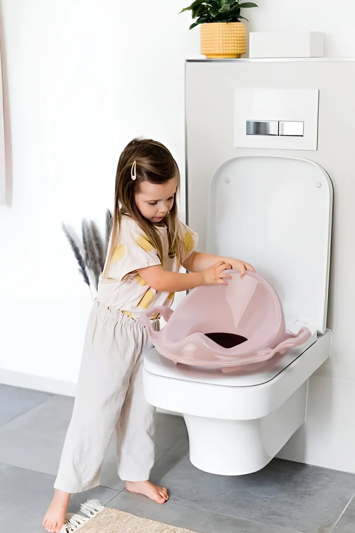 Meleni Baby Çocuklar Için Tuvalet Eğitim Seti- Kaydırmaz Katlı Basamak Ve Kulplu Klozet Adaptörü Pembe fotoğrafı 3 (önizleme)