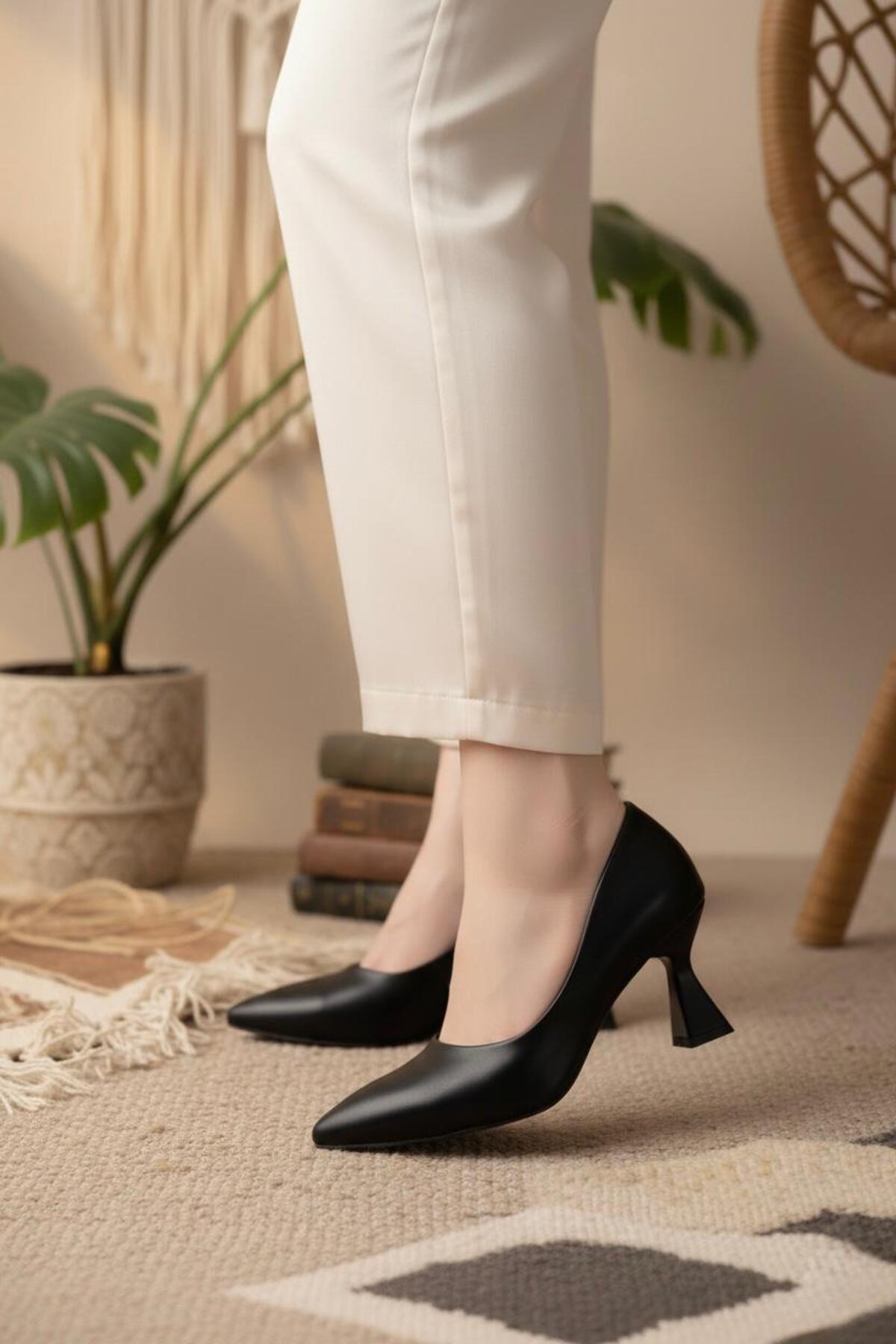 NOVELLAM SHOES  Kadın Bena Siyah Cilt Klasik Topuklu Stiletto - Görsel 6