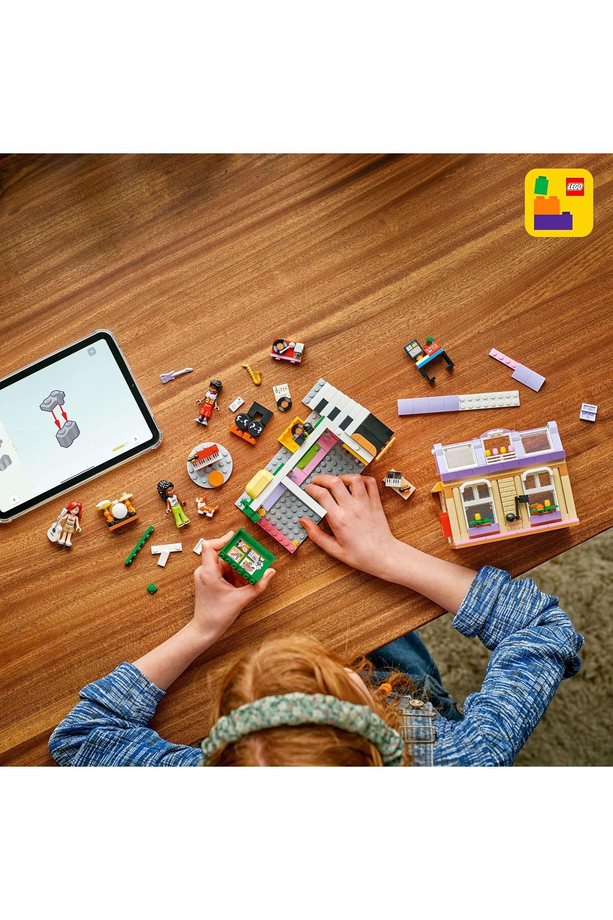 مجموعه ساختنی فروشگاه موسیقی و آپارتمان لگو فرندز به همراه ۳ مینیدول و یک سگ کورگی – ۴۲۶۵۳