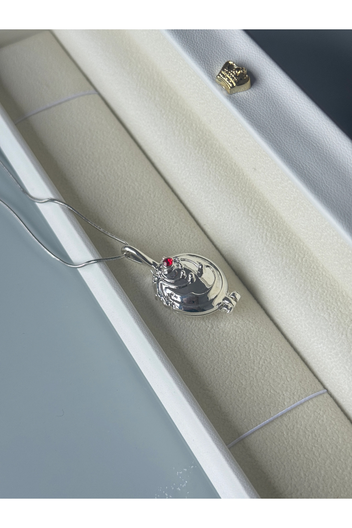 Harlofia Jewelry  vampir Elena Vintage Kapaklı Kolye - Görsel 3