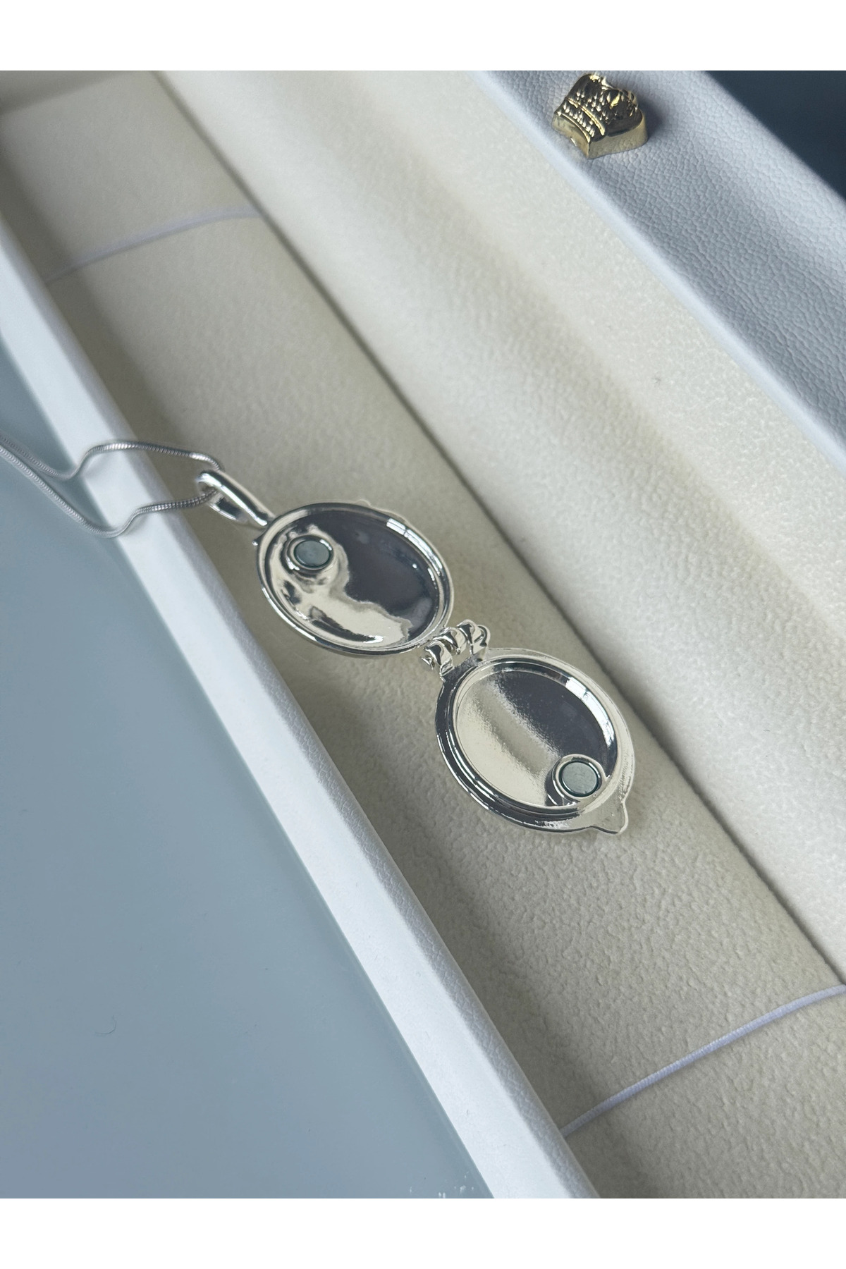 Harlofia Jewelry  vampir Elena Vintage Kapaklı Kolye - Görsel 2