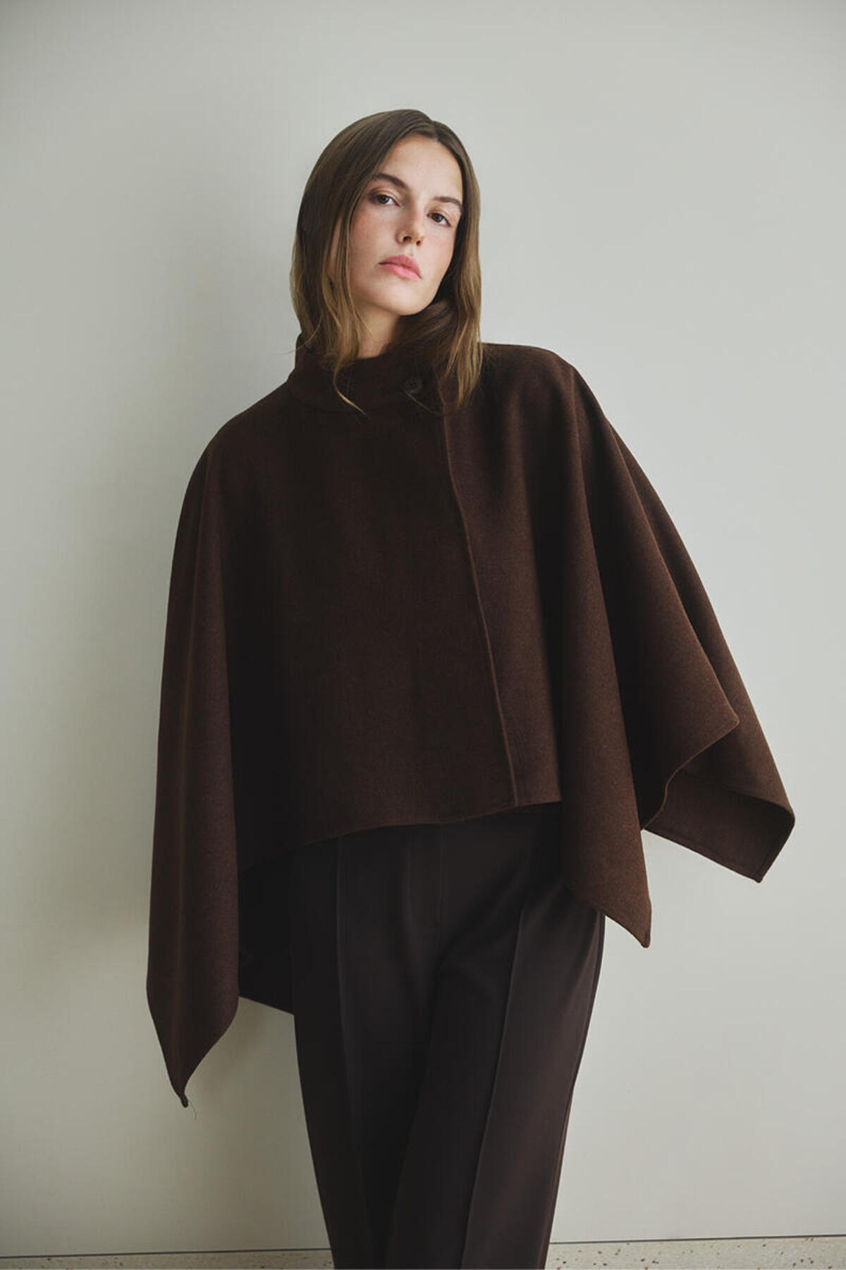 BROWN UPRIGHT LAPEL PONCHO