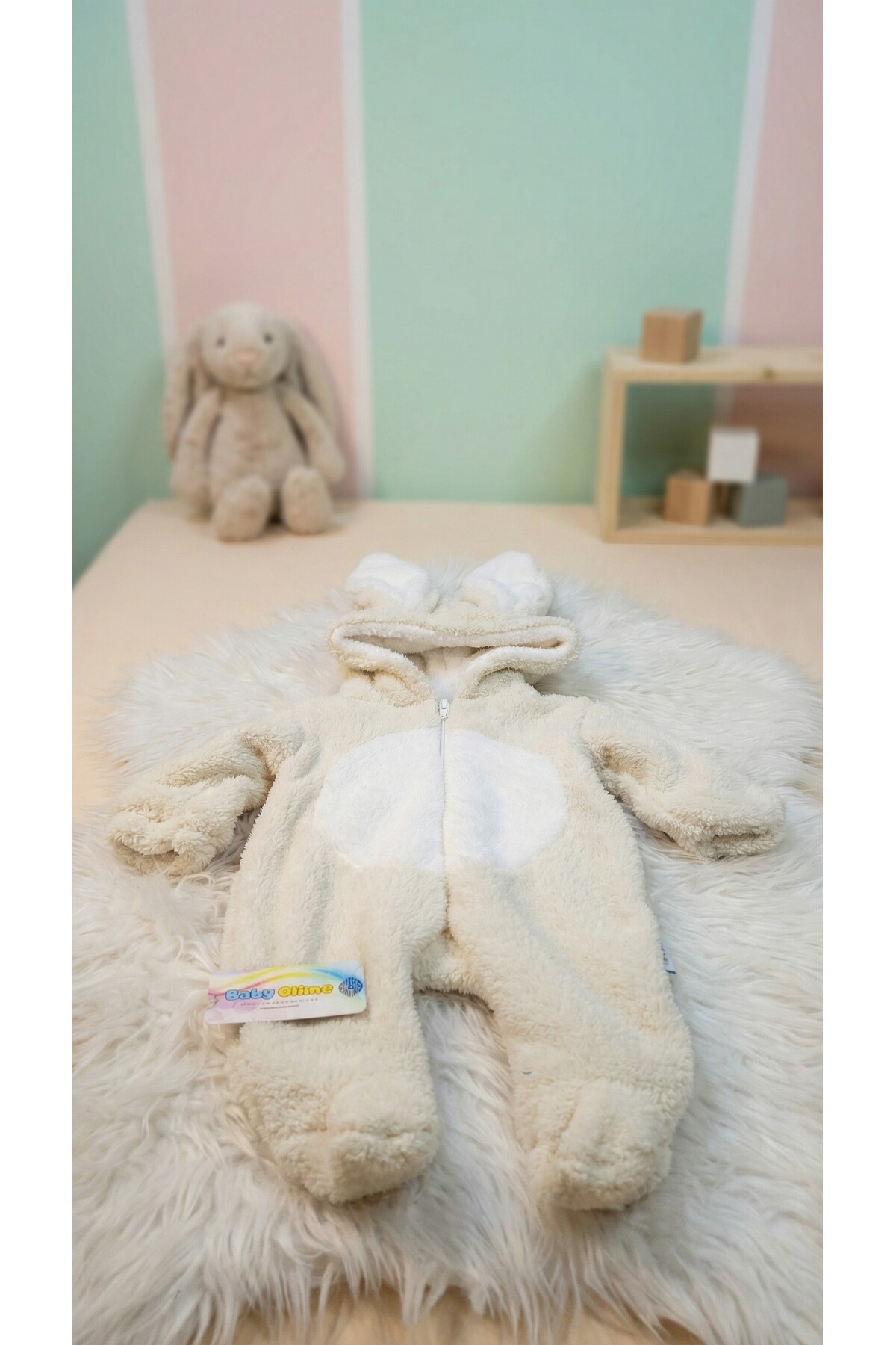 bebek_iklimi İsimli Peluş Kışlık Bebek Tulumu 0-12 Ay – Kapüşonlu Tavşan Kulaklı Patikli fotoğrafı 5 (önizleme)