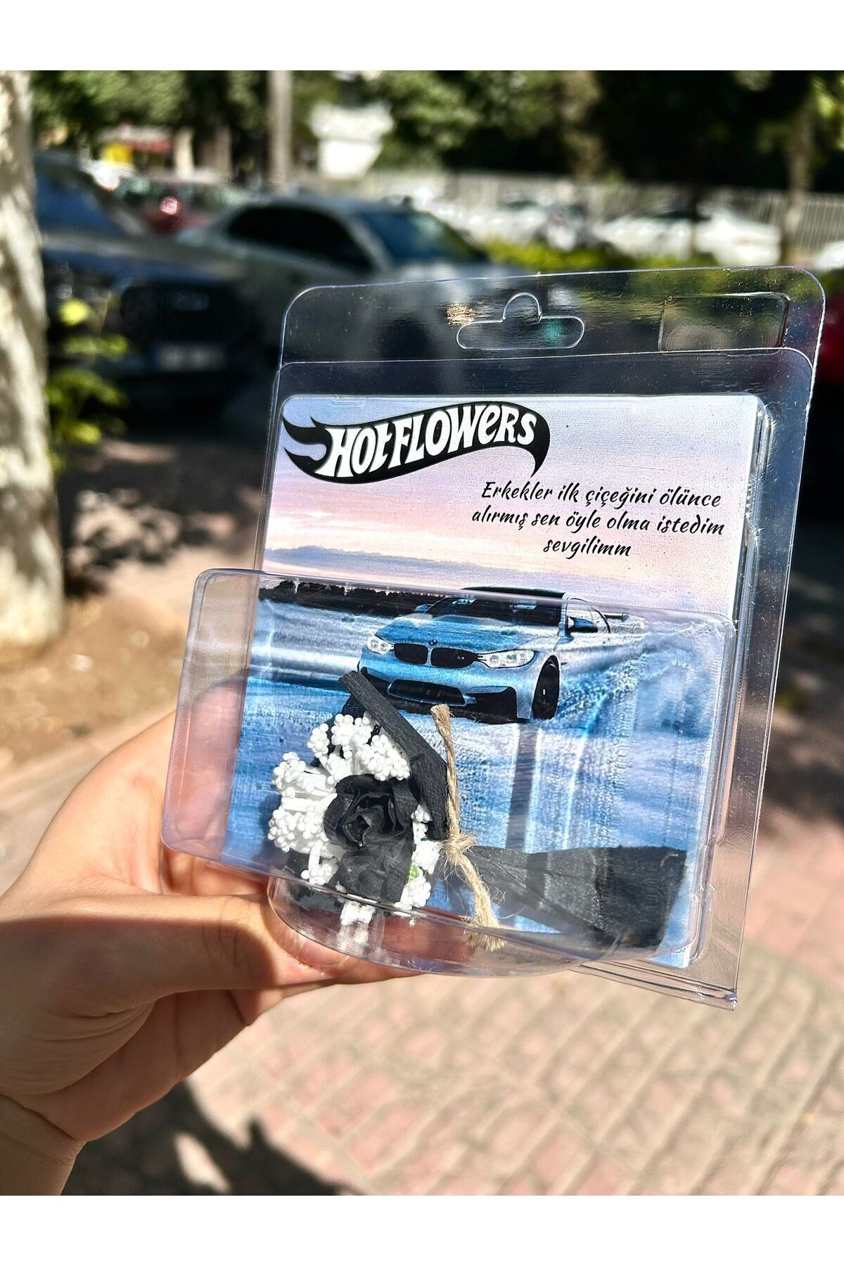 Beyaz BMW Hotflowers