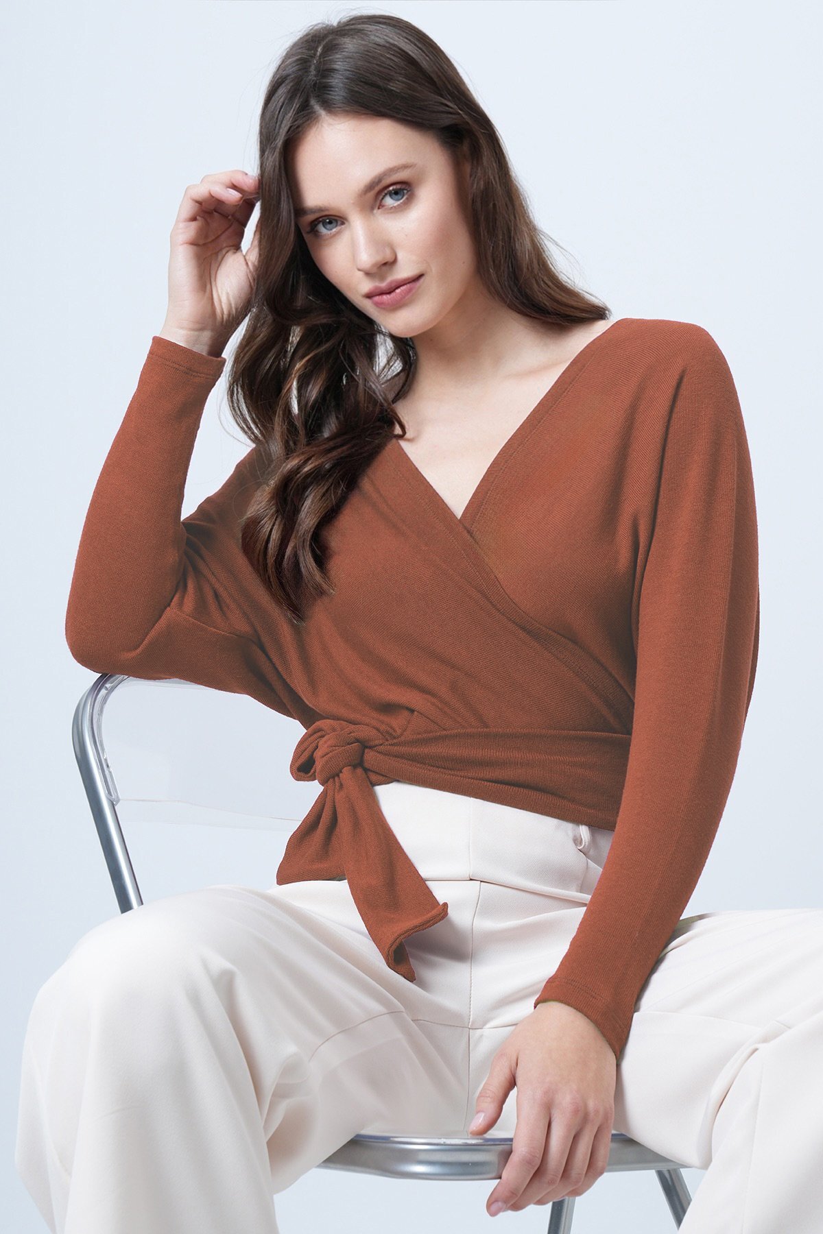 Trend Alaçatı Stili  Kadın Tarçın Ön Arka Kruvaze Yaka Bağlama Detaylı Crop Bluz Alc-X14346 - Görsel 6