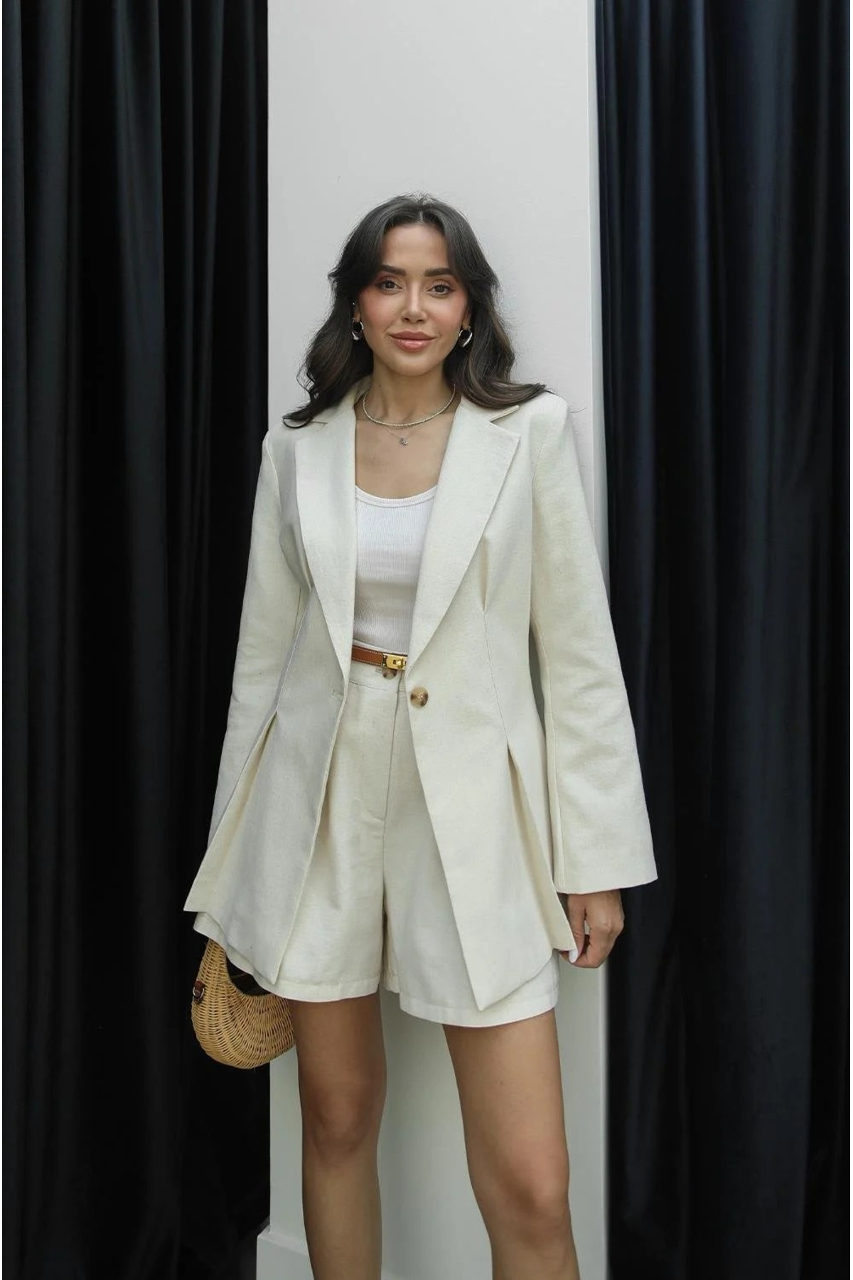 My Blog Steinfarbener Ein-Knopf-Jacken-Shorts-Anzug aus Leinen – 0431