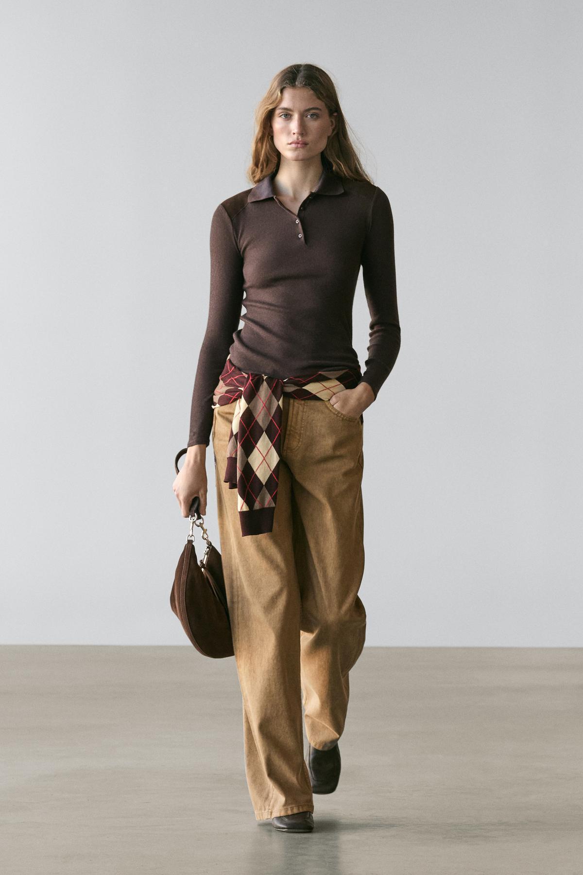 Polo t-shirt with shoulder detail