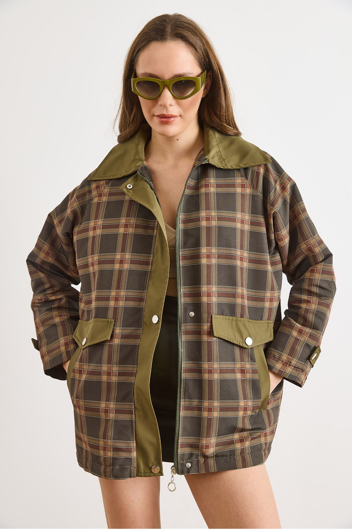 Olalook  Kadın Haki Kapitone Astarlı Ekose Mont MNT-19000053 - Görsel 2