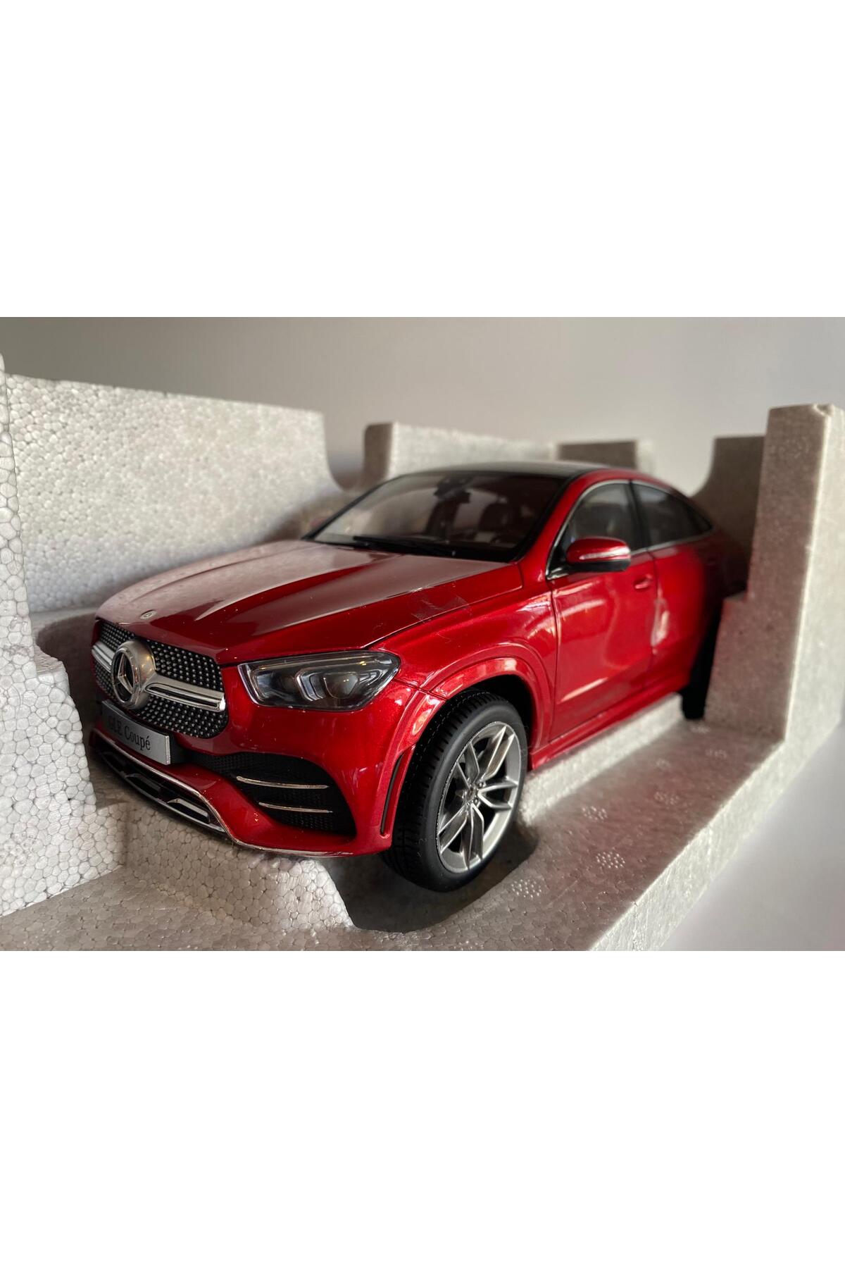 Mercedes-Benz GLE 1/18 ミニカー Mercedes Benz GLE Coupe - 1:18 Ölçek-i Scale Üretici - Model Araç