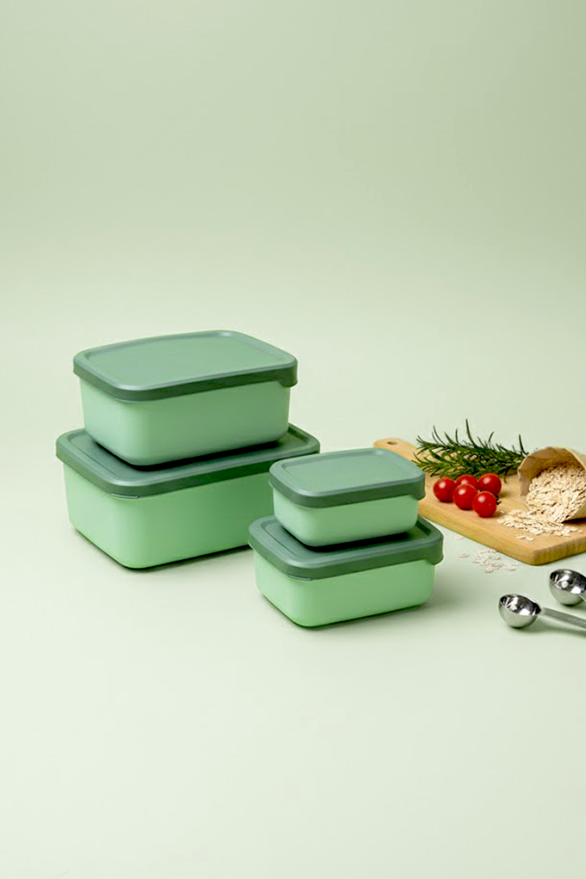 4-Piece Rectangular Storage Box Set (0.43 ml-0.83ml-1.6L-2.6L) Microwave and Freezer Compatible