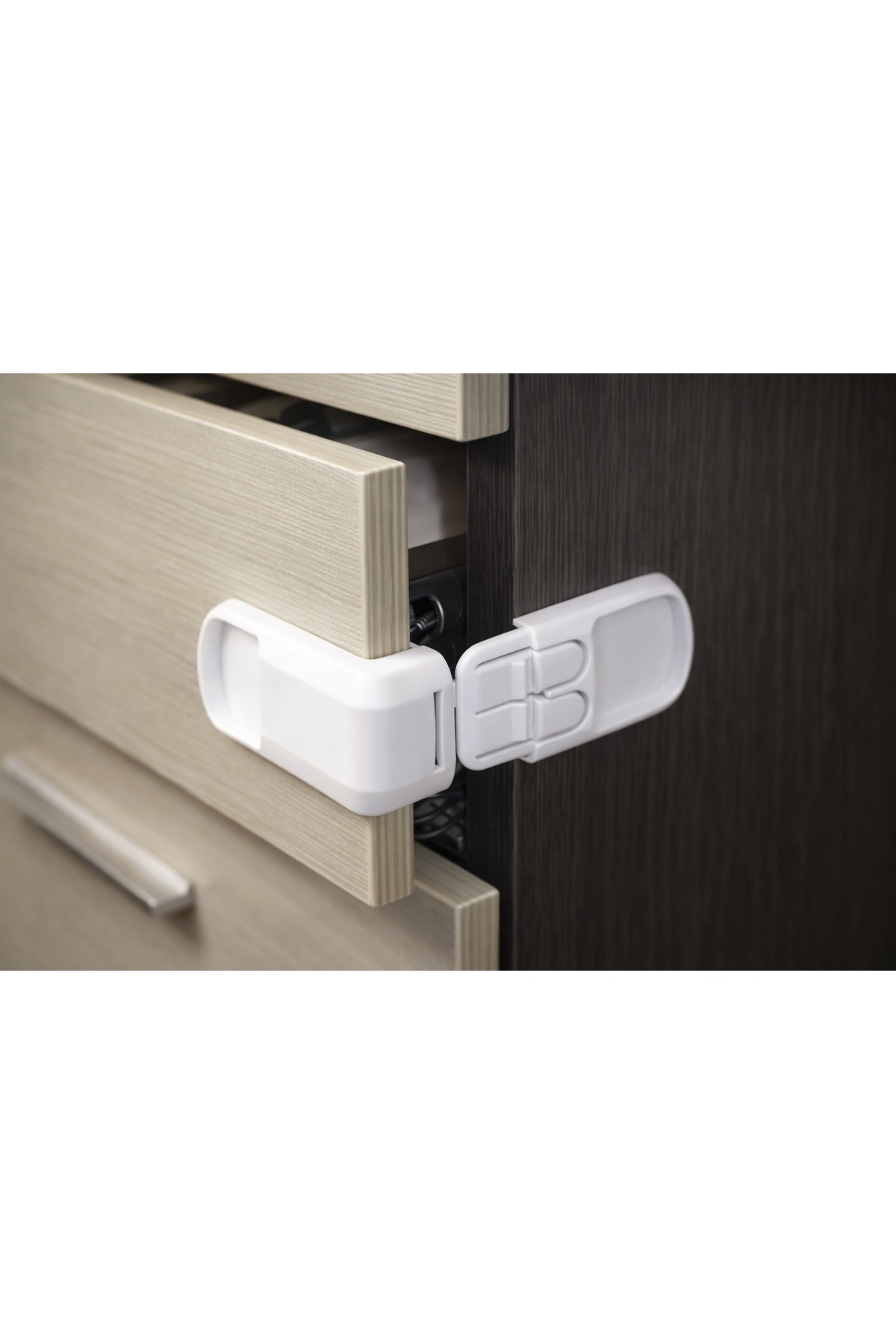 poswicon 2 adet Çocuk Güvenlik Kilidi – Dolap & Çekmece Kilidi | Bebek Çocuk Kilidi (Yapıştırmalı, Delme Yok) fotoğrafı 6 (önizleme)