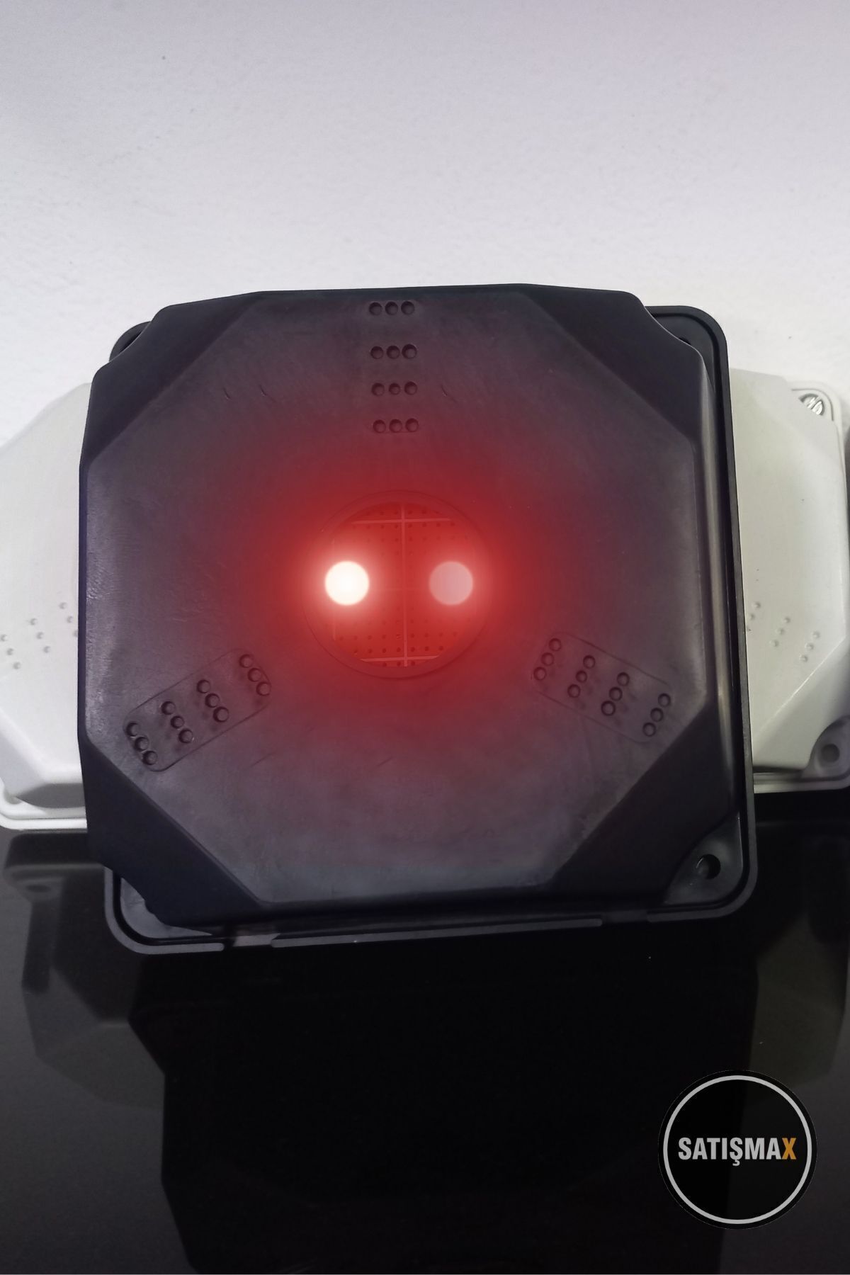 SatışMax Caydırıcı Ev Ve Araç Güvenlik Yanıp Sönen Alarm Led Işık Siyah Büyük Boy Kırmızı Yanar Kalem Pil