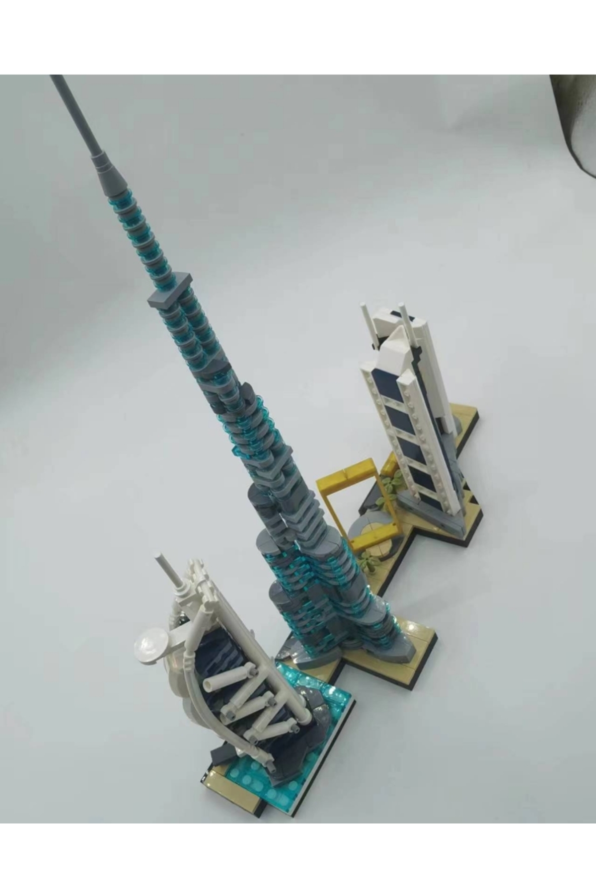 مجموعه بلوکهای ساختمانی معماری منظر خیابانی شهر دبی، آجرهای کلاسیک، مدل کلاسیک برای کودکان، اسباببازیها